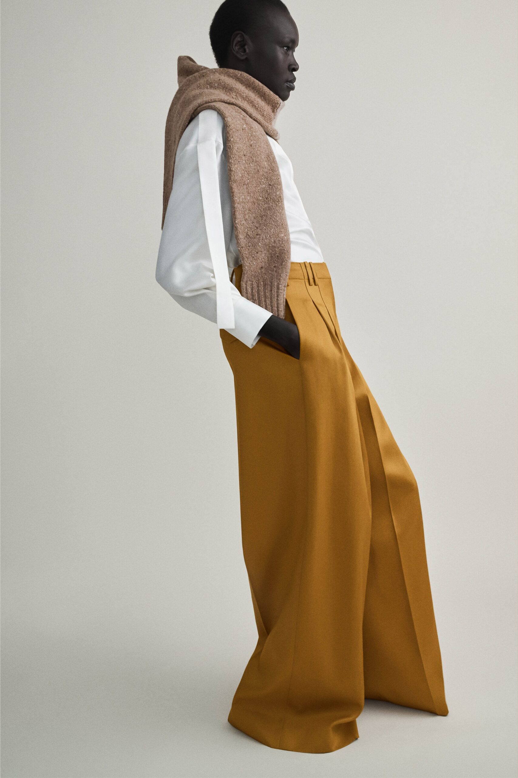 Partow F/W 20 Look 9