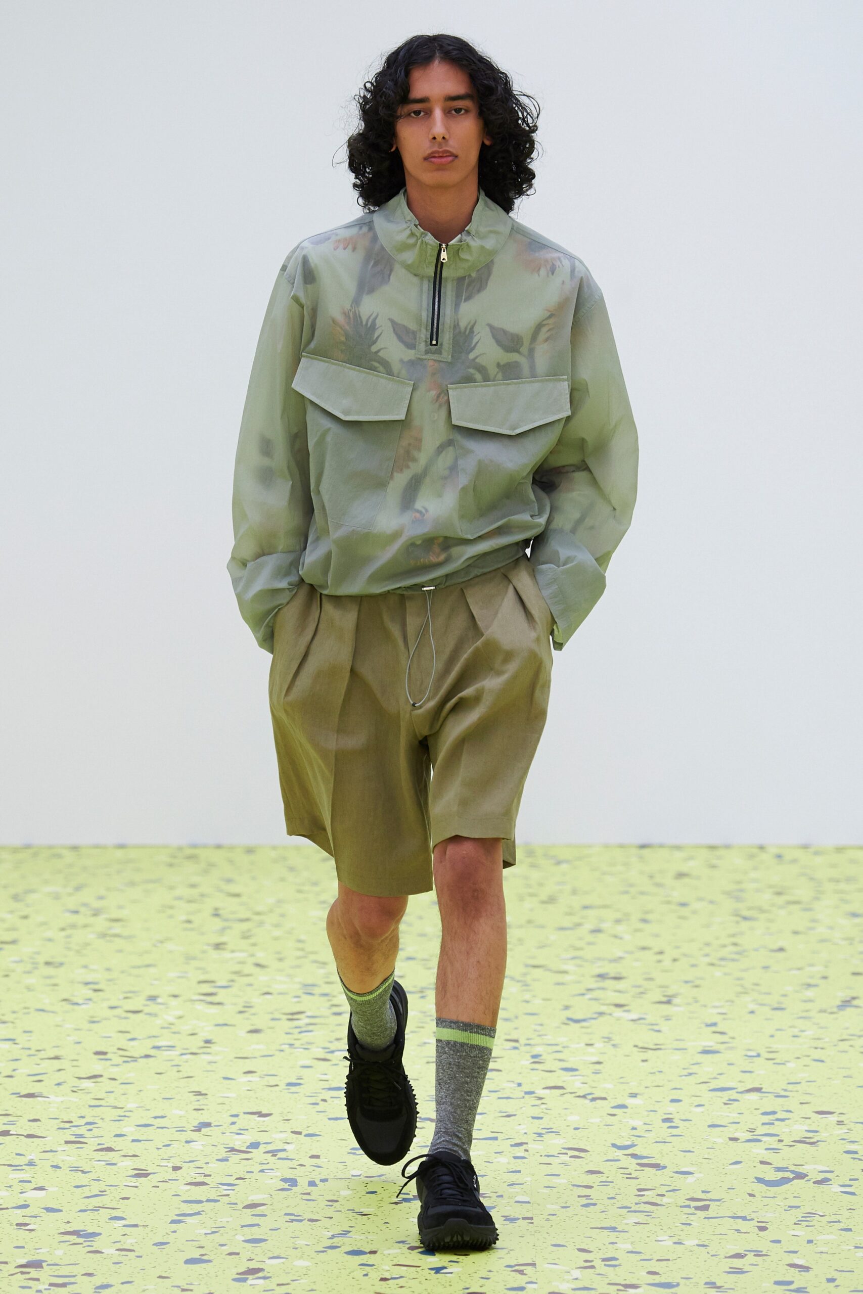 Paul Smith S/S 22 Menswear Look 10