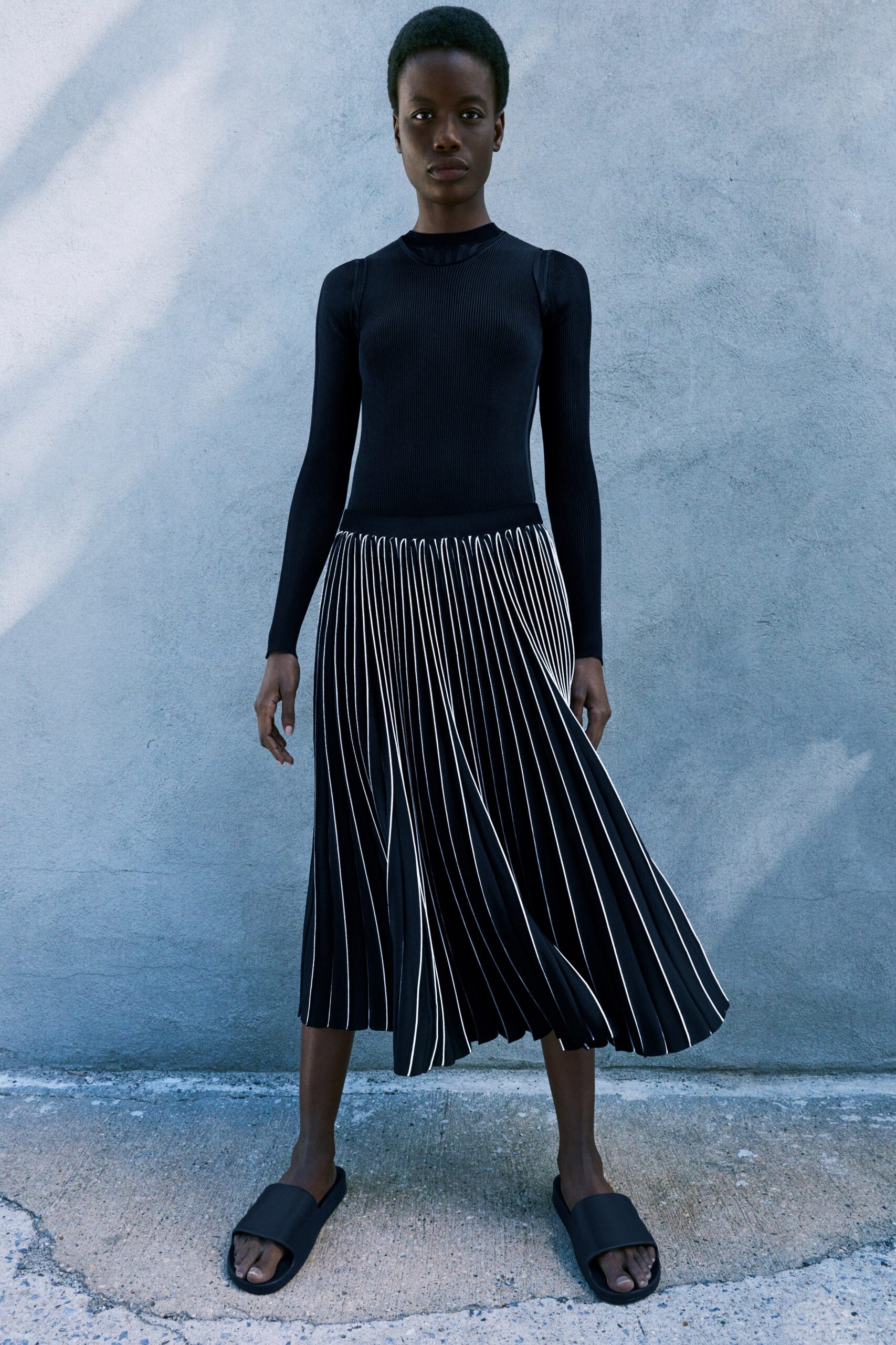 Partow Resort 23 Look 10