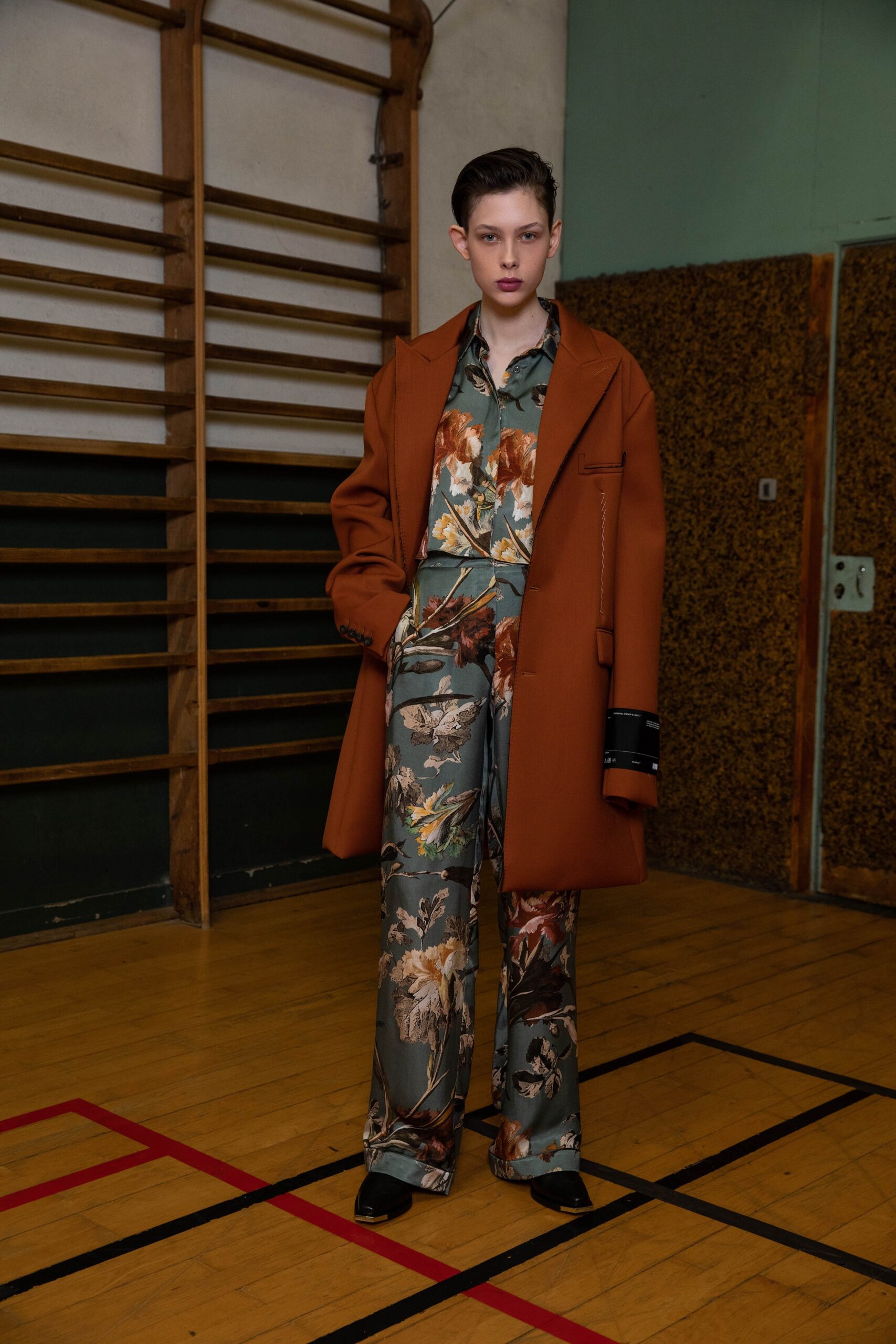 Off-White F/W 19 Look 11