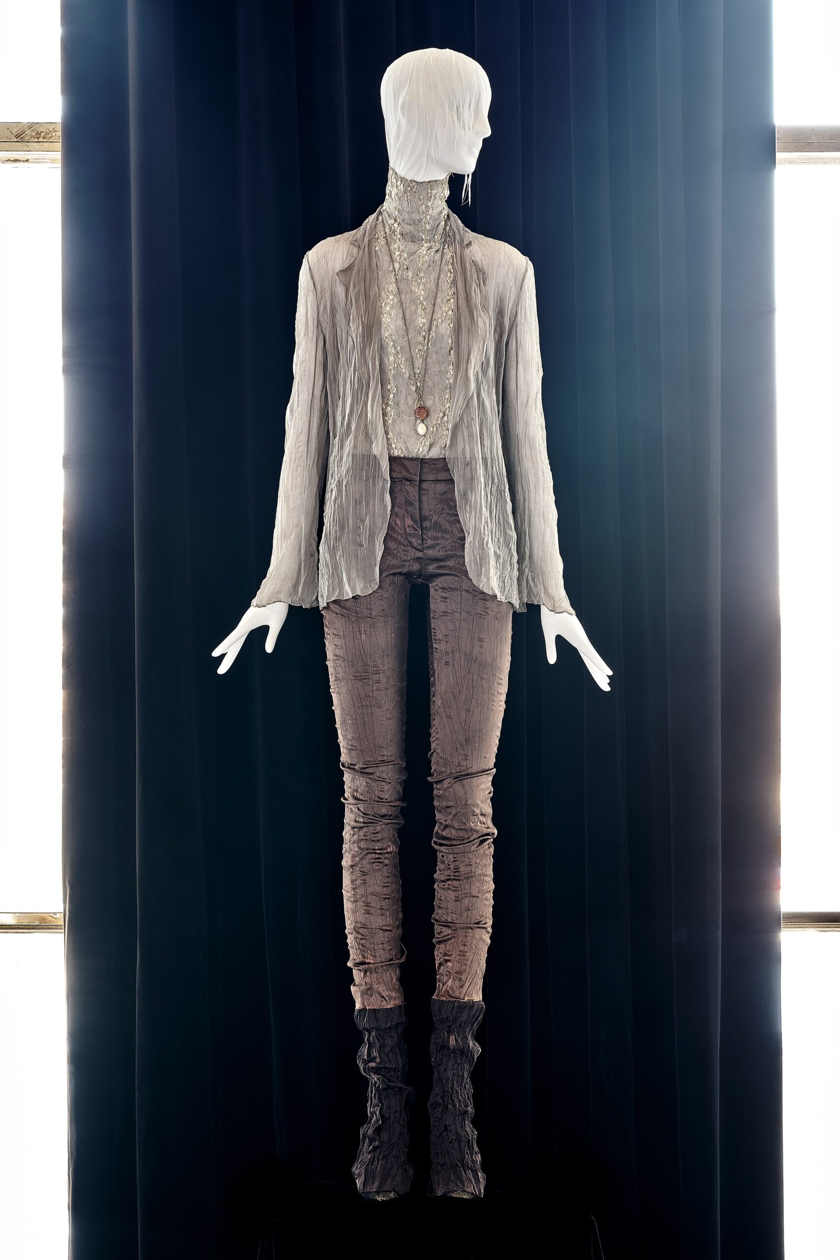 Olivier Theyskens F/W 22 Look 11