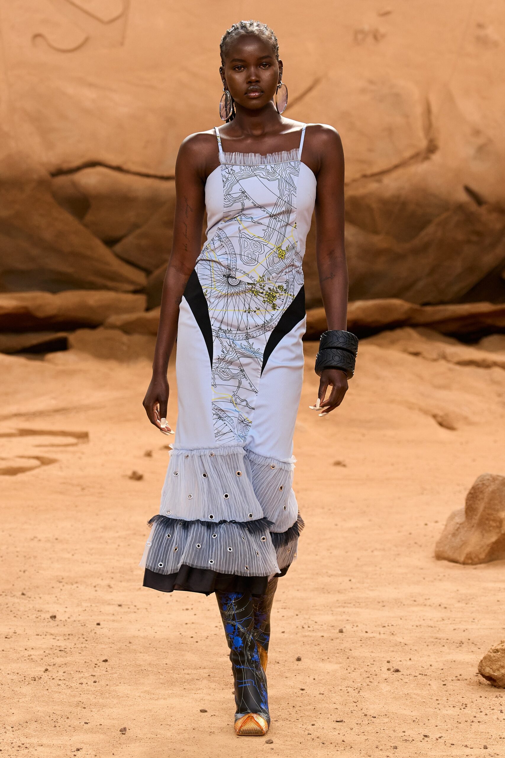 Off-White F/W 23 Look 13