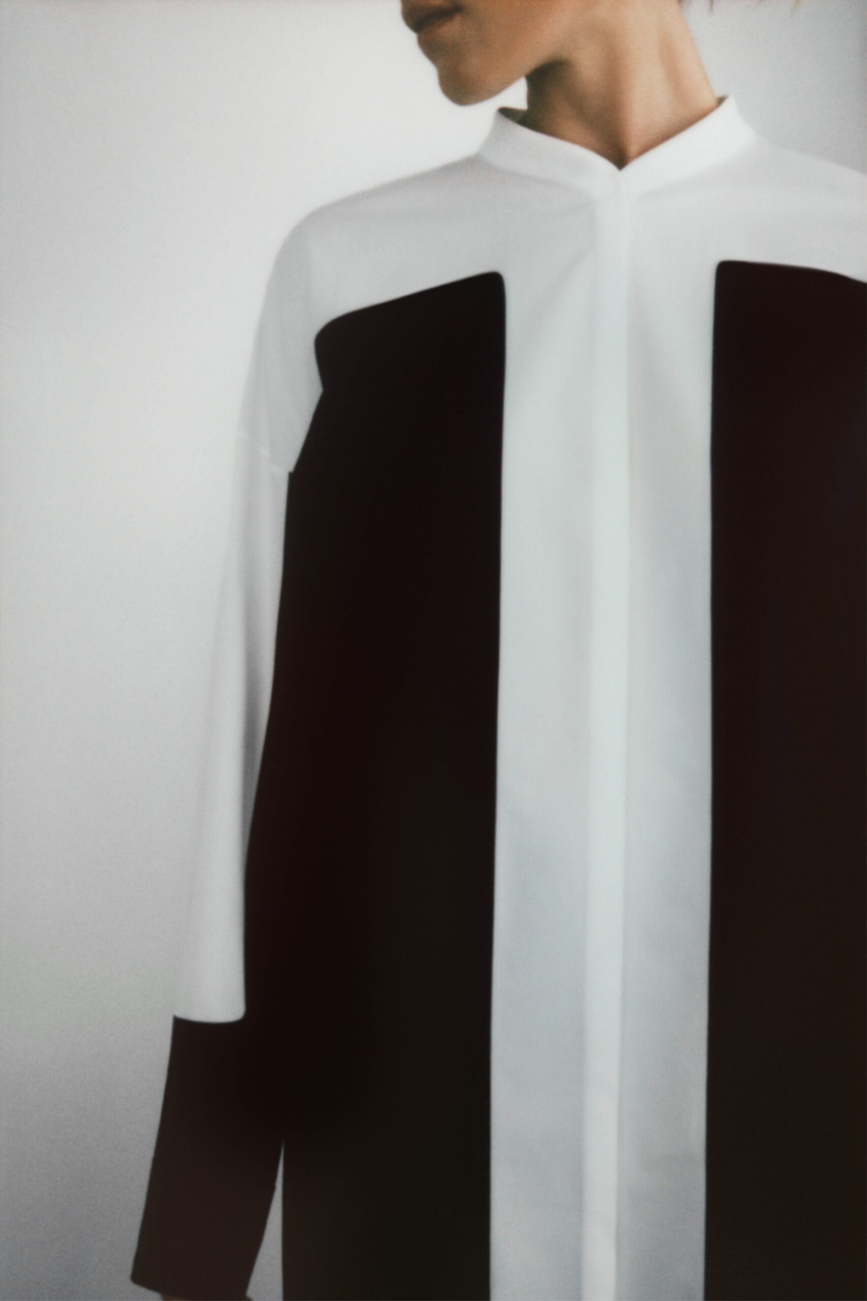 Partow Resort 22 Look 14