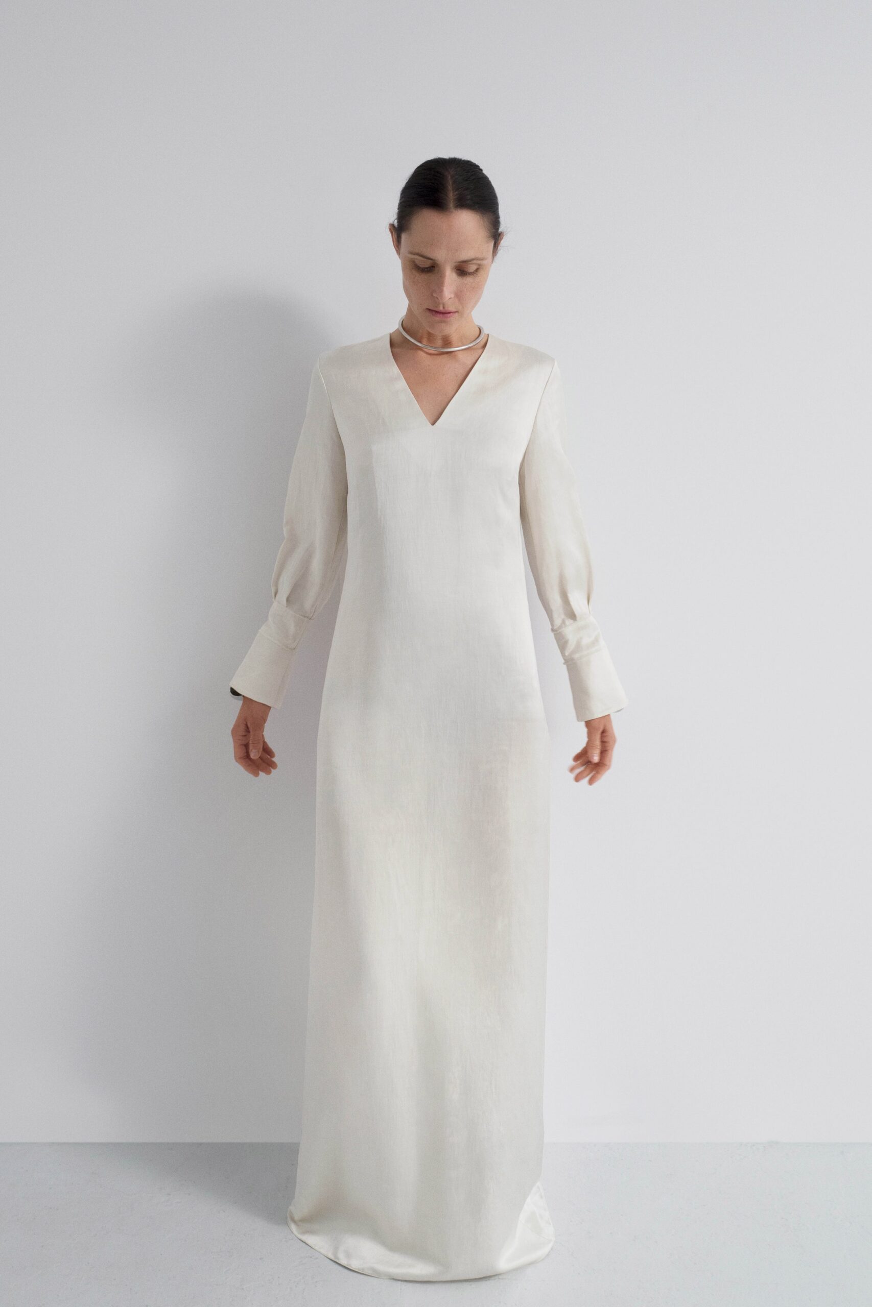 Partow Resort 19 Look 15