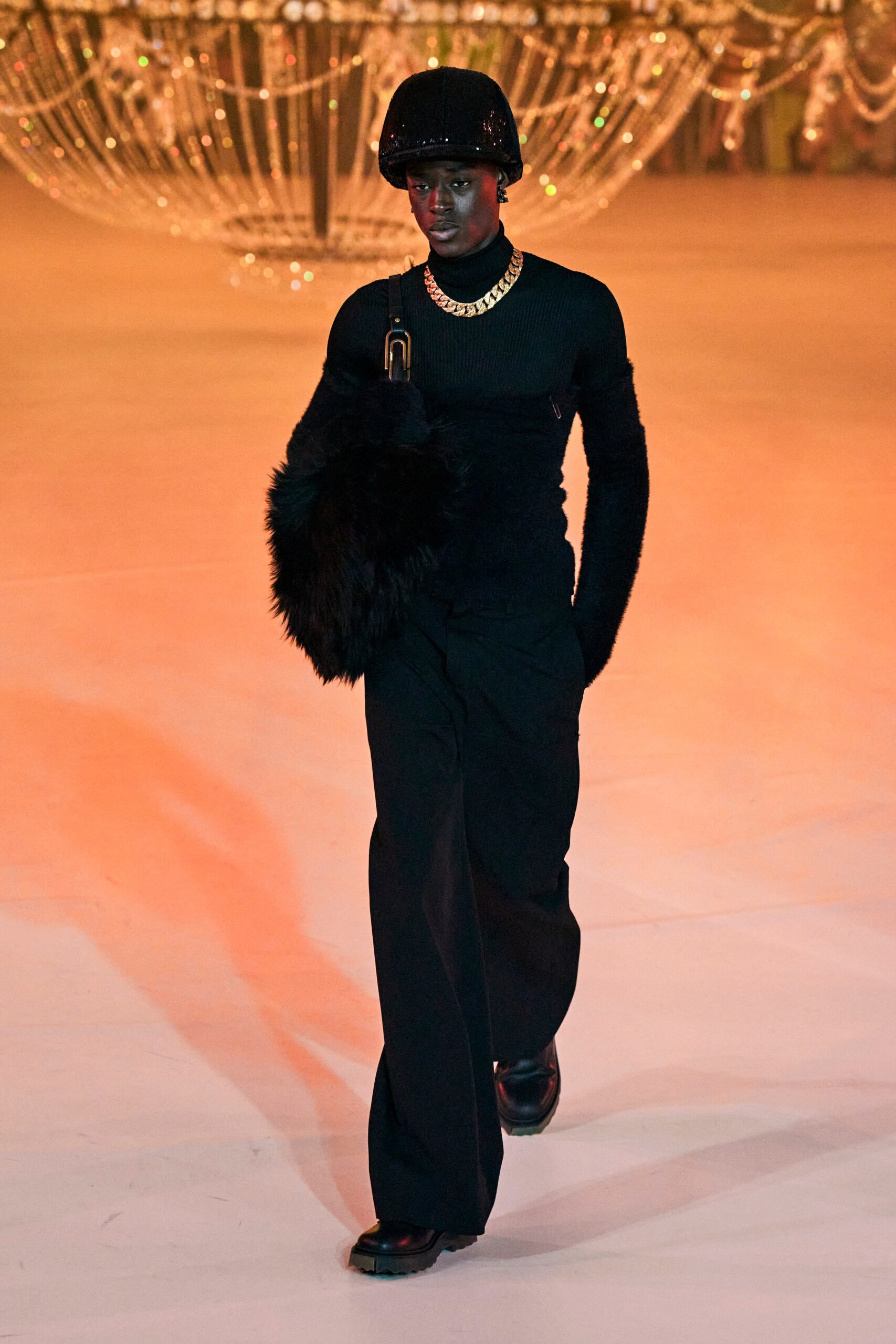 Off-White F/W 22 Menswear Look 17