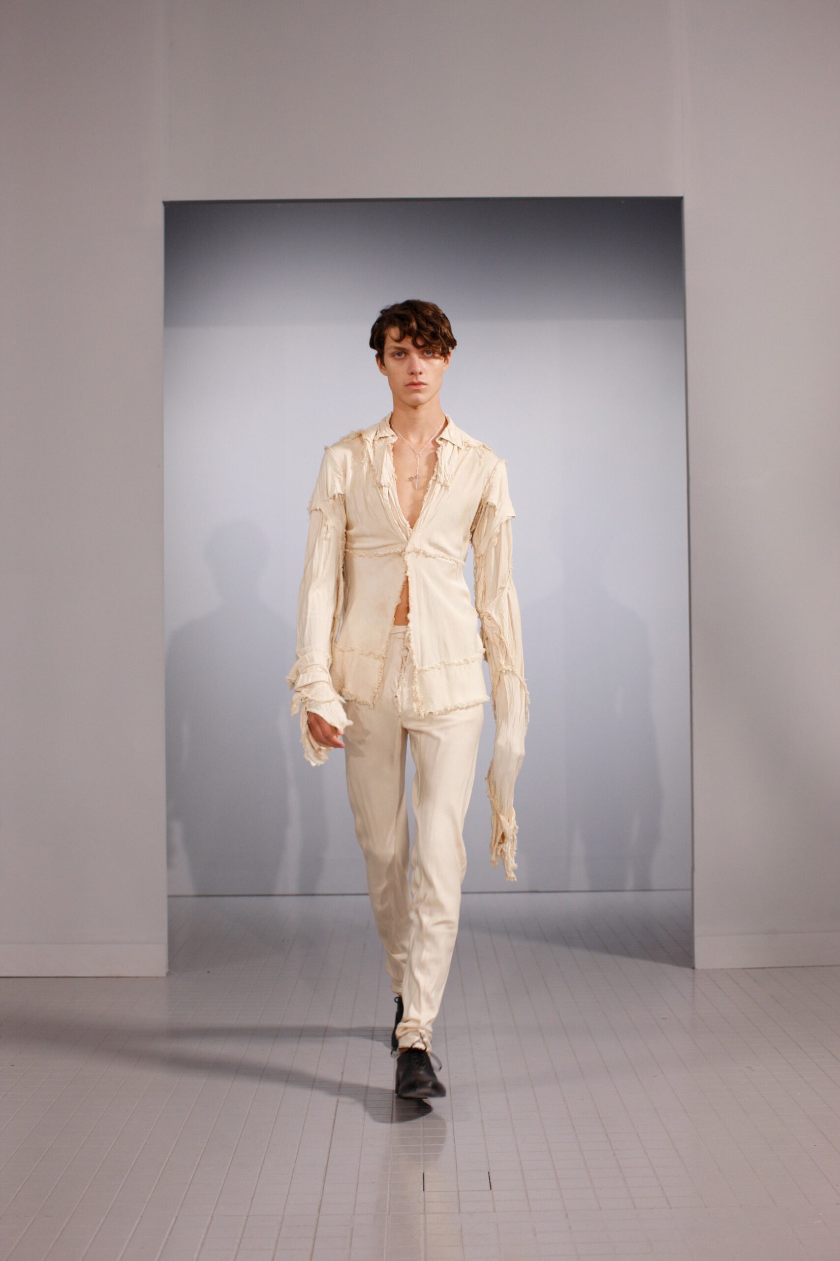 Paolo Carzana S/S 23 Look 17