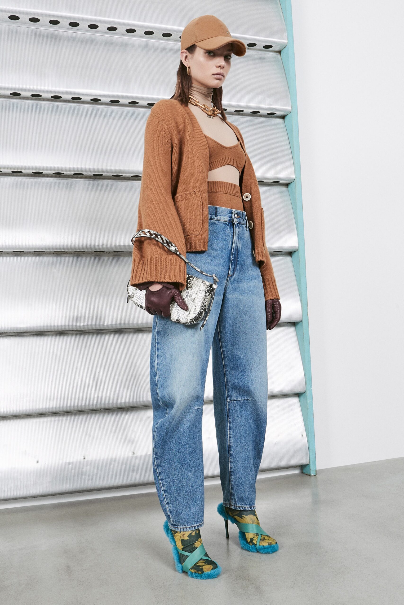 Off-White F/W 20 Look 19