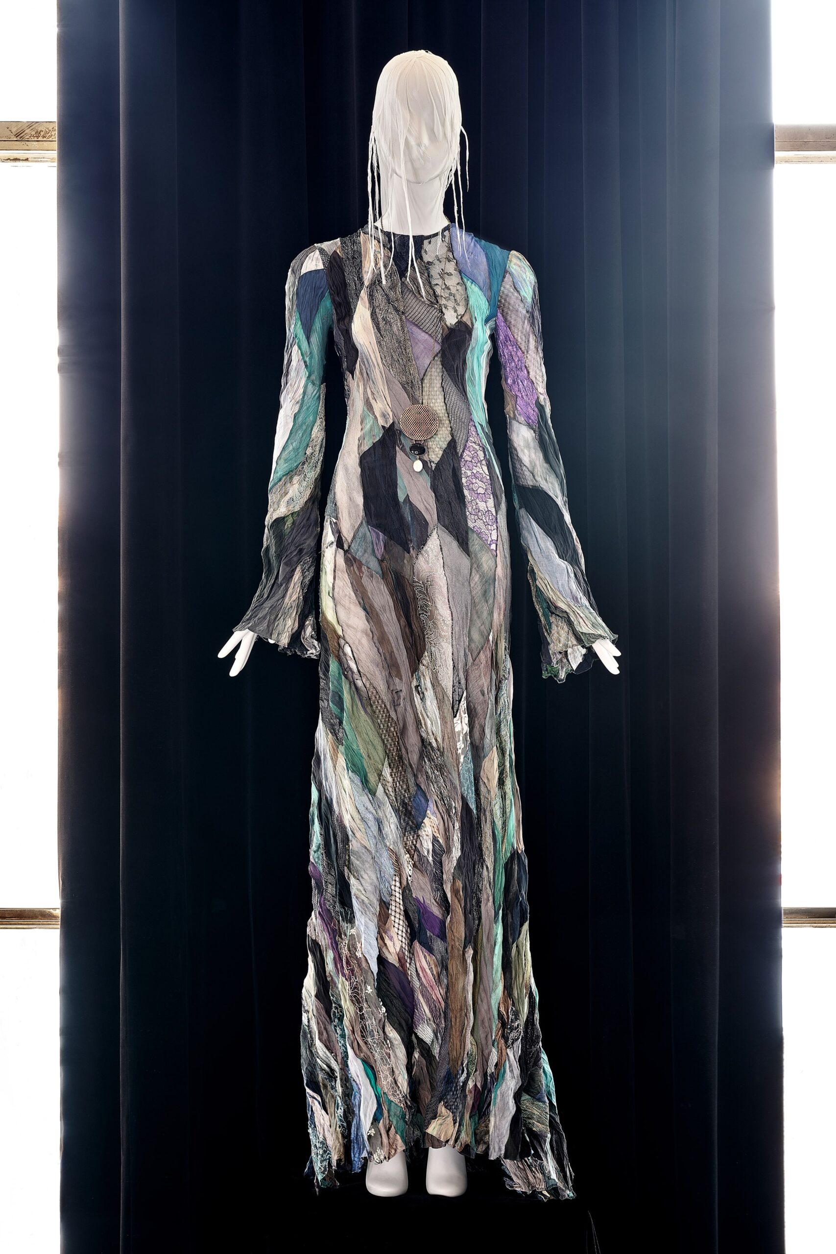 Olivier Theyskens F/W 22 Look 19