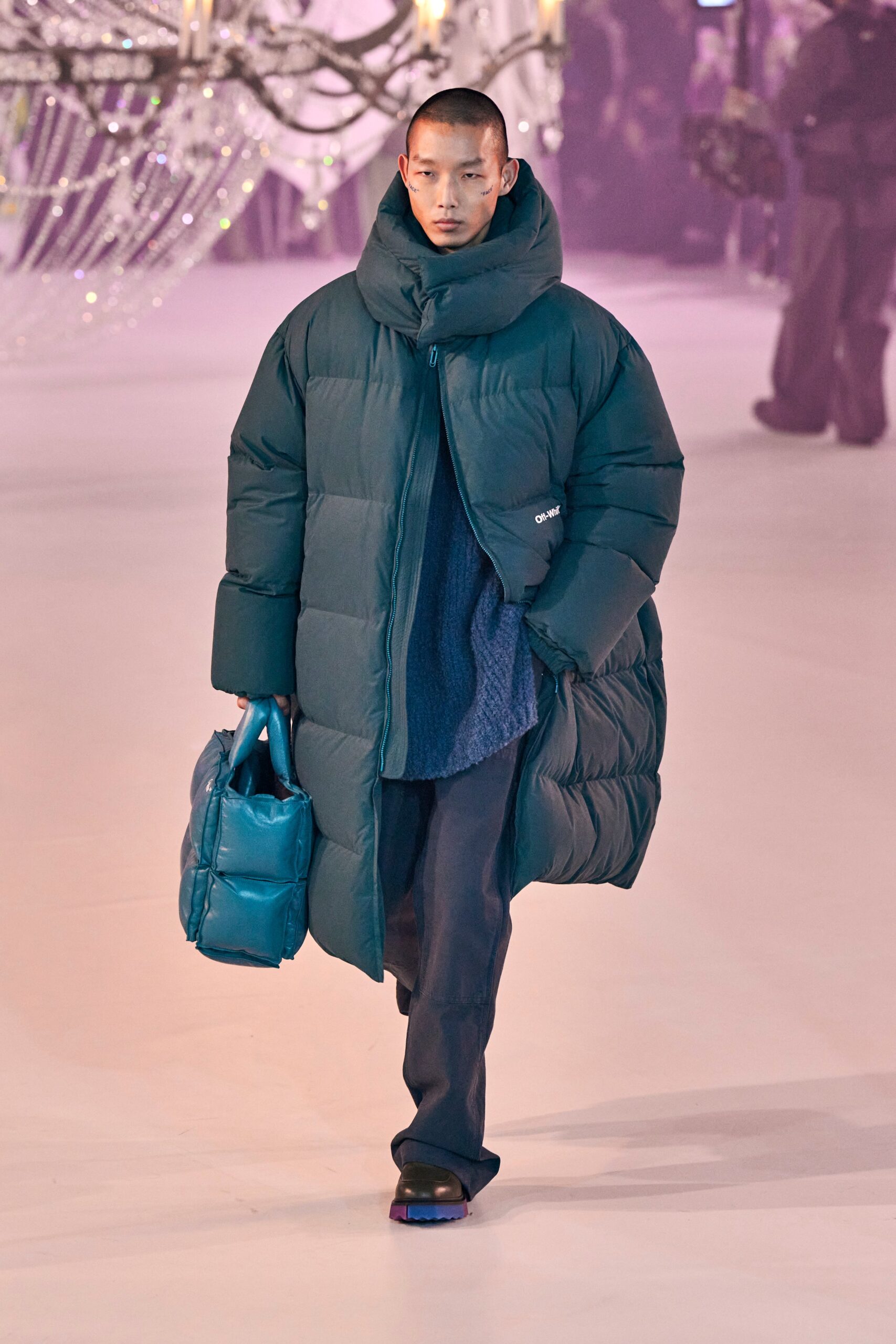 Off-White F/W 22 Menswear Look 21
