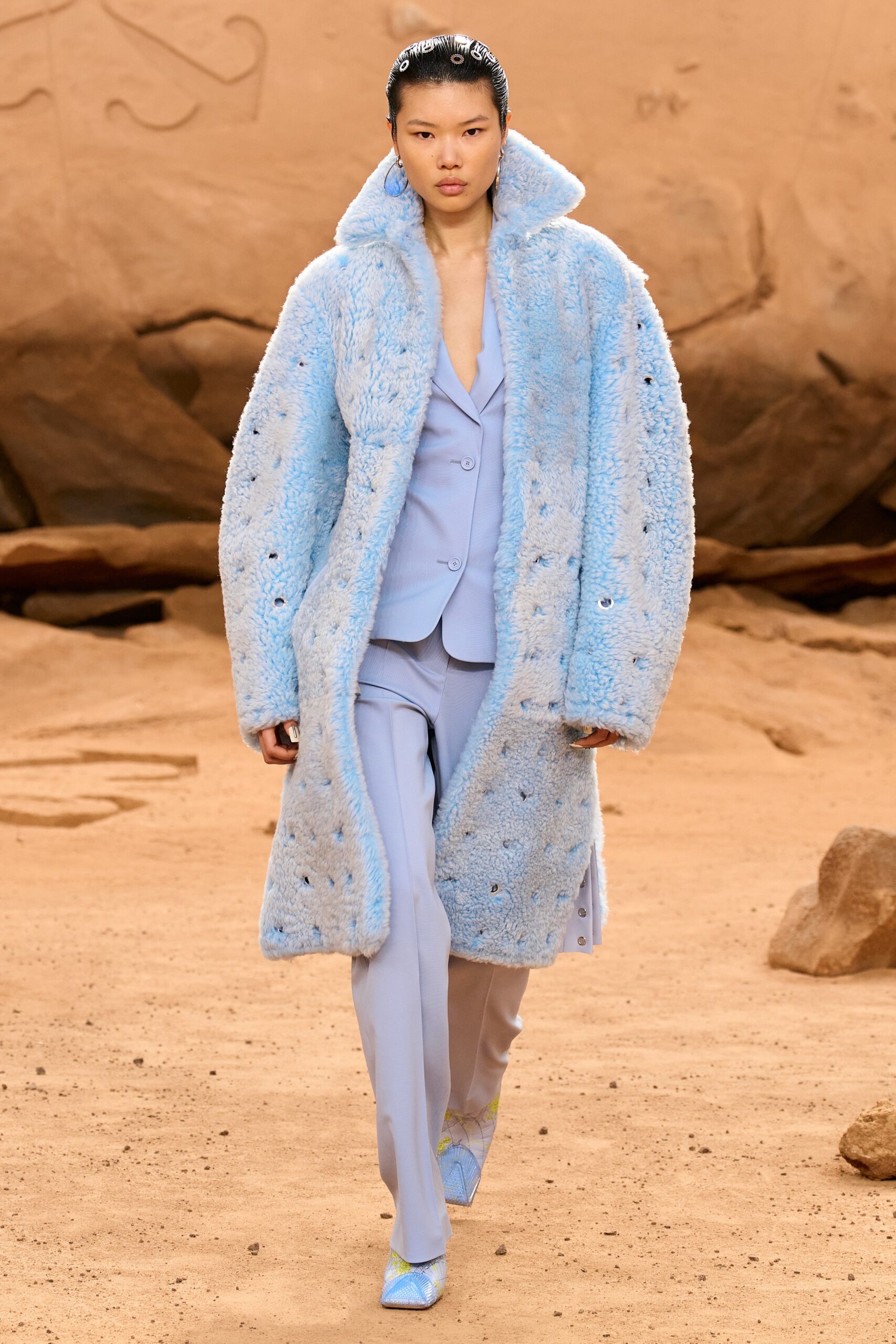 Off-White F/W 23 Look 21
