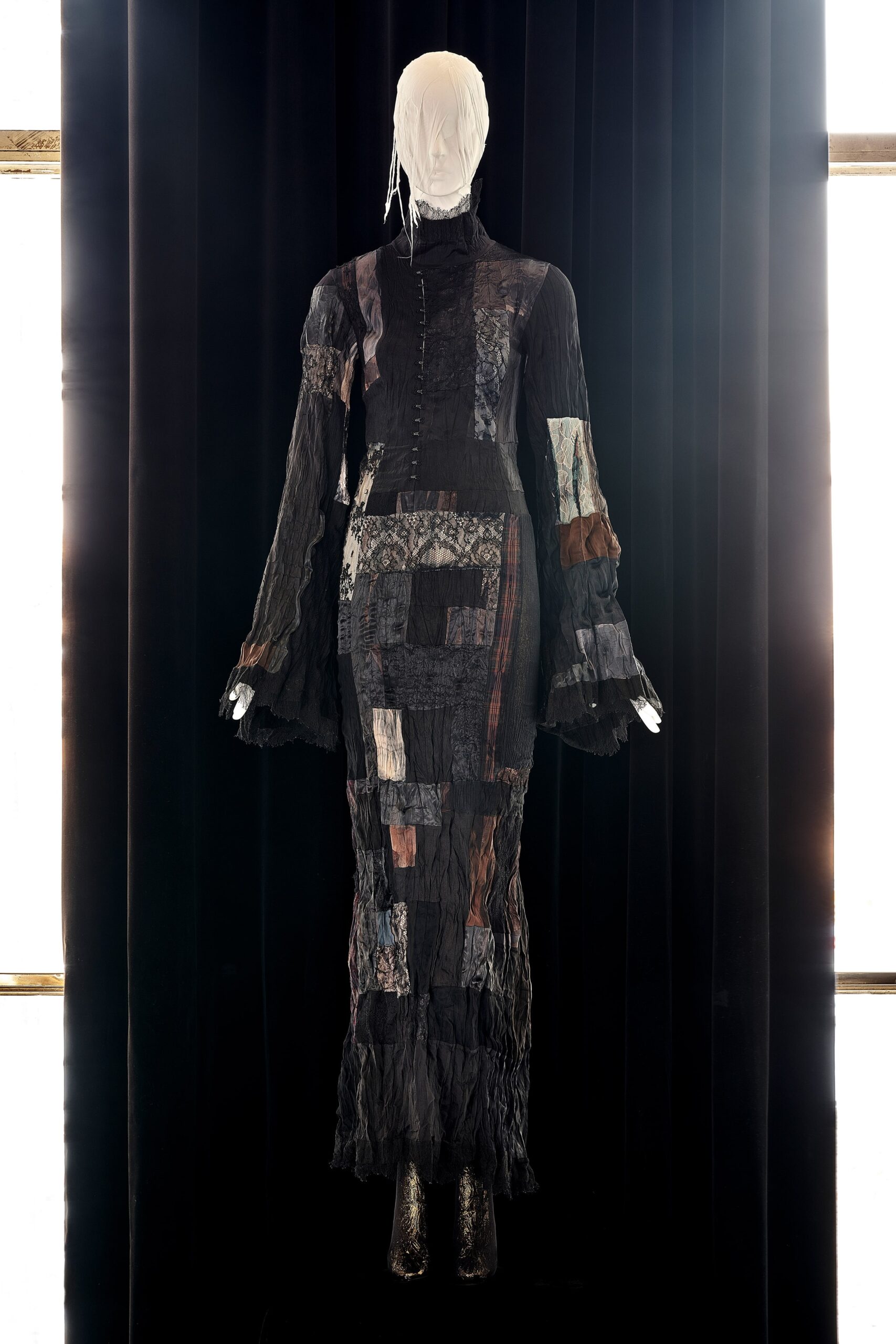Olivier Theyskens F/W 22 Look 21