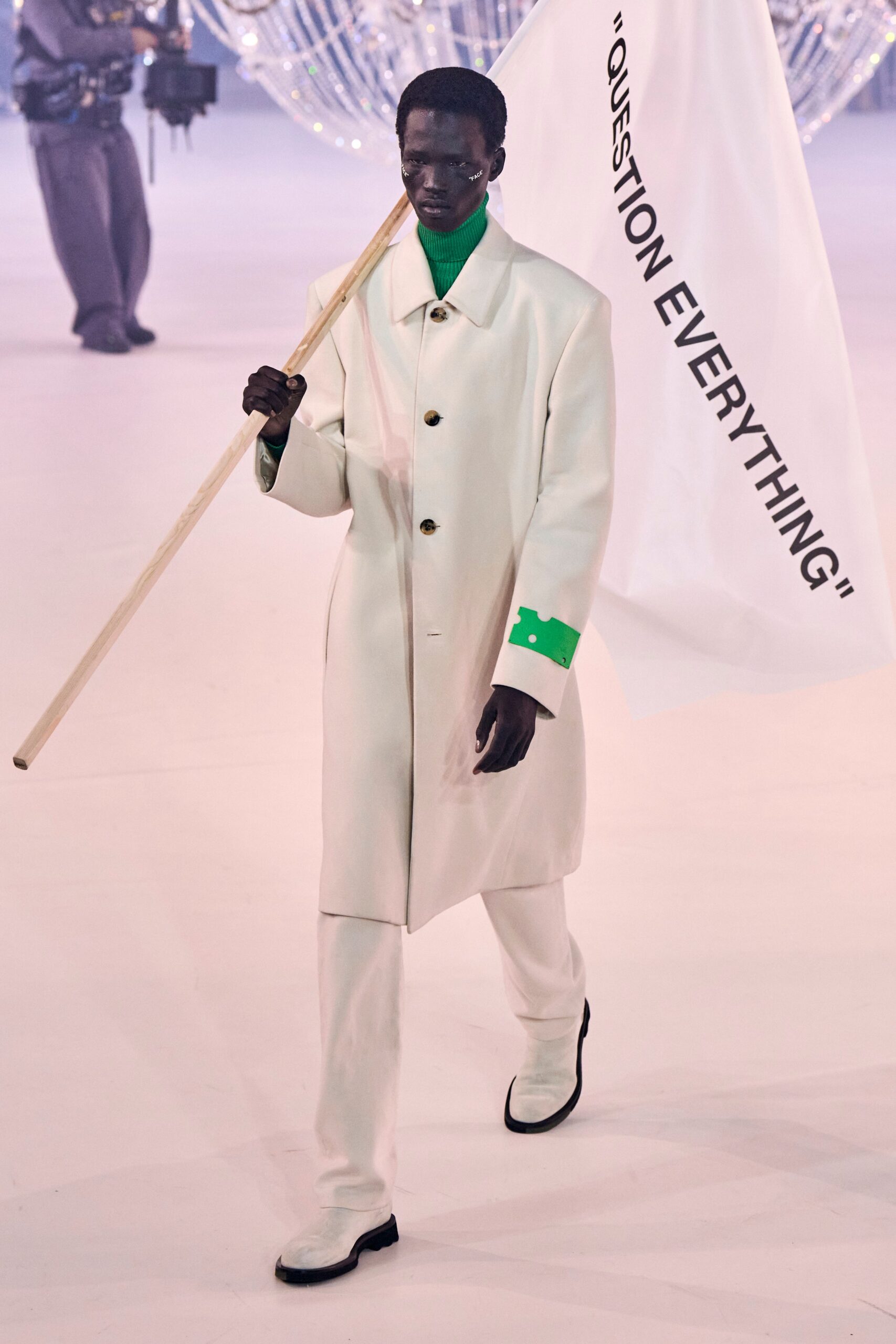 Off-White F/W 22 Menswear Look 22