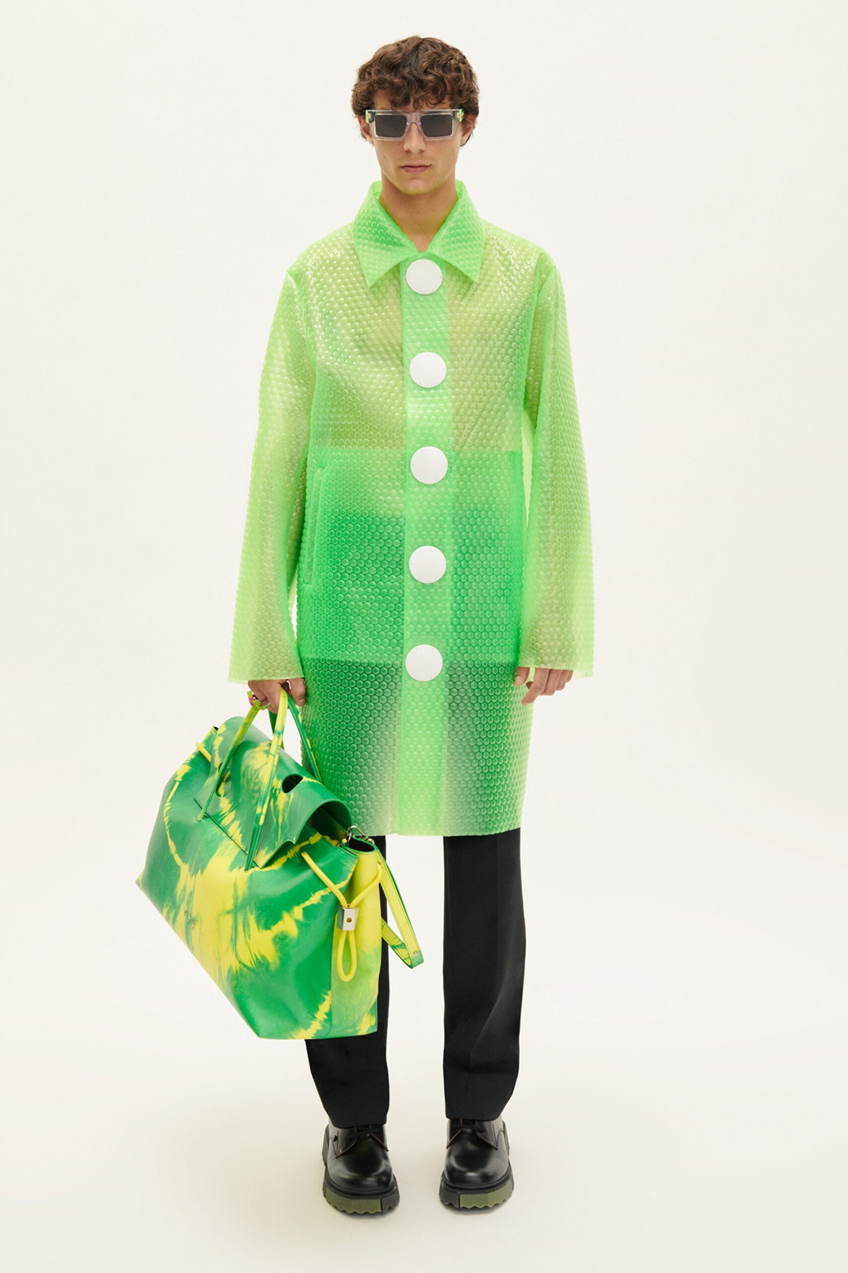 Off-White S/S 22 Menswear Look 20