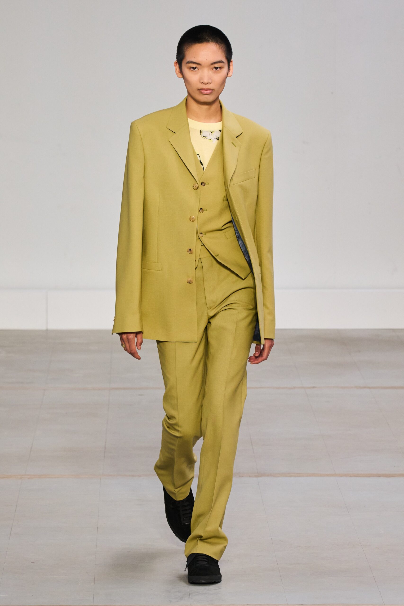 Paul Smith S/S 24 Menswear Look 26