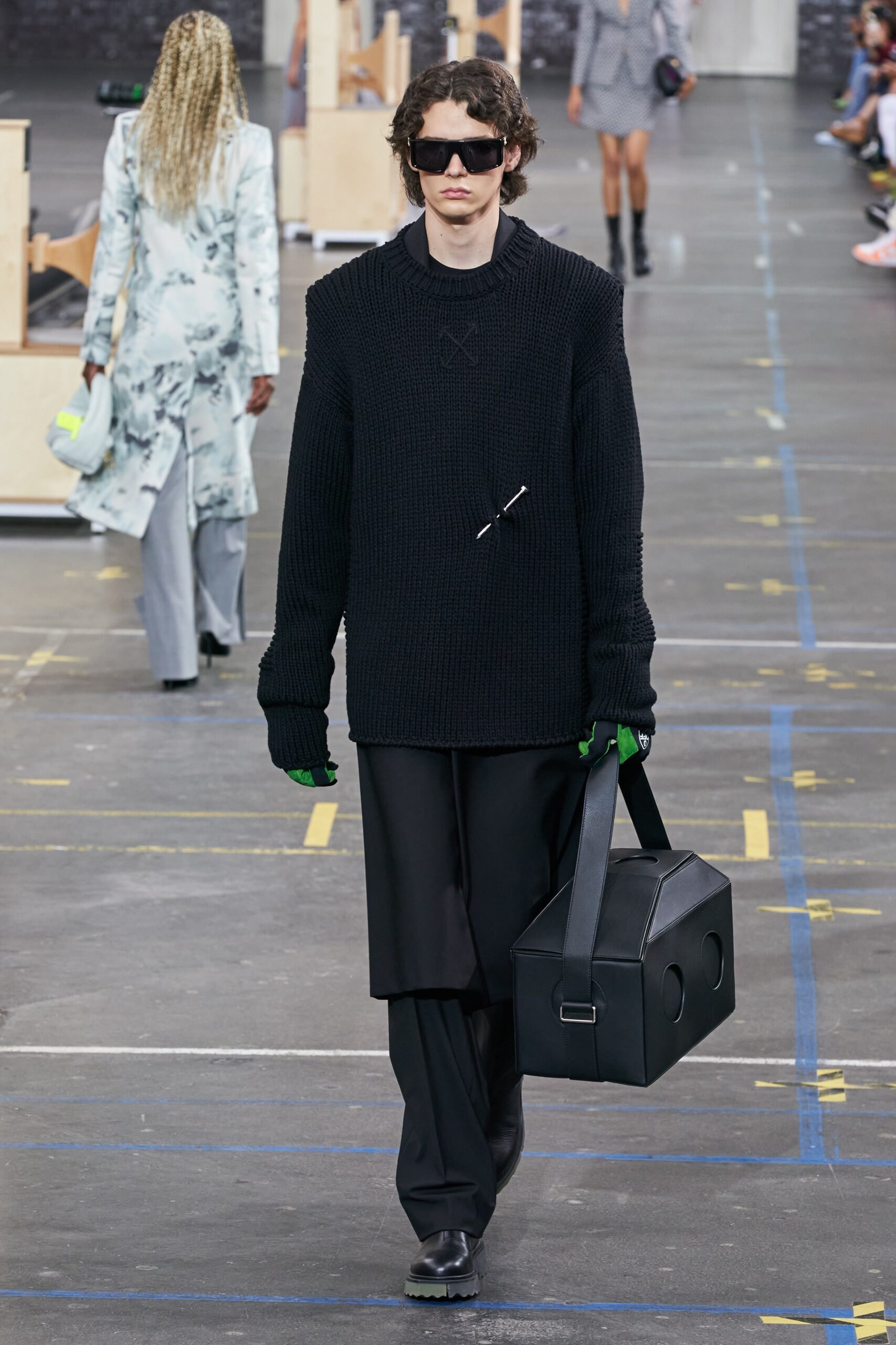 Off-White F/W 21 Look 28
