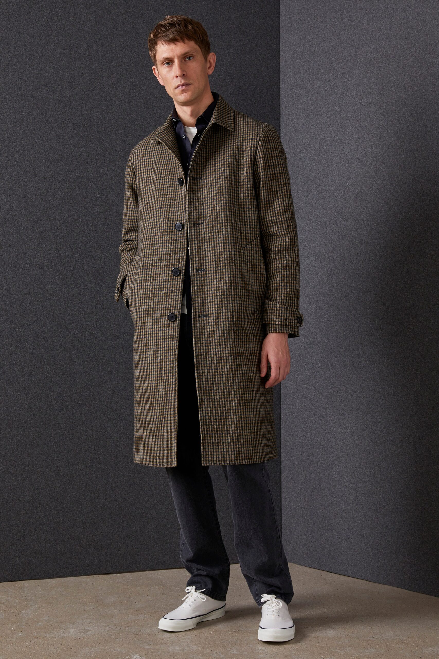 Officine Générale F/W 22 Look 28