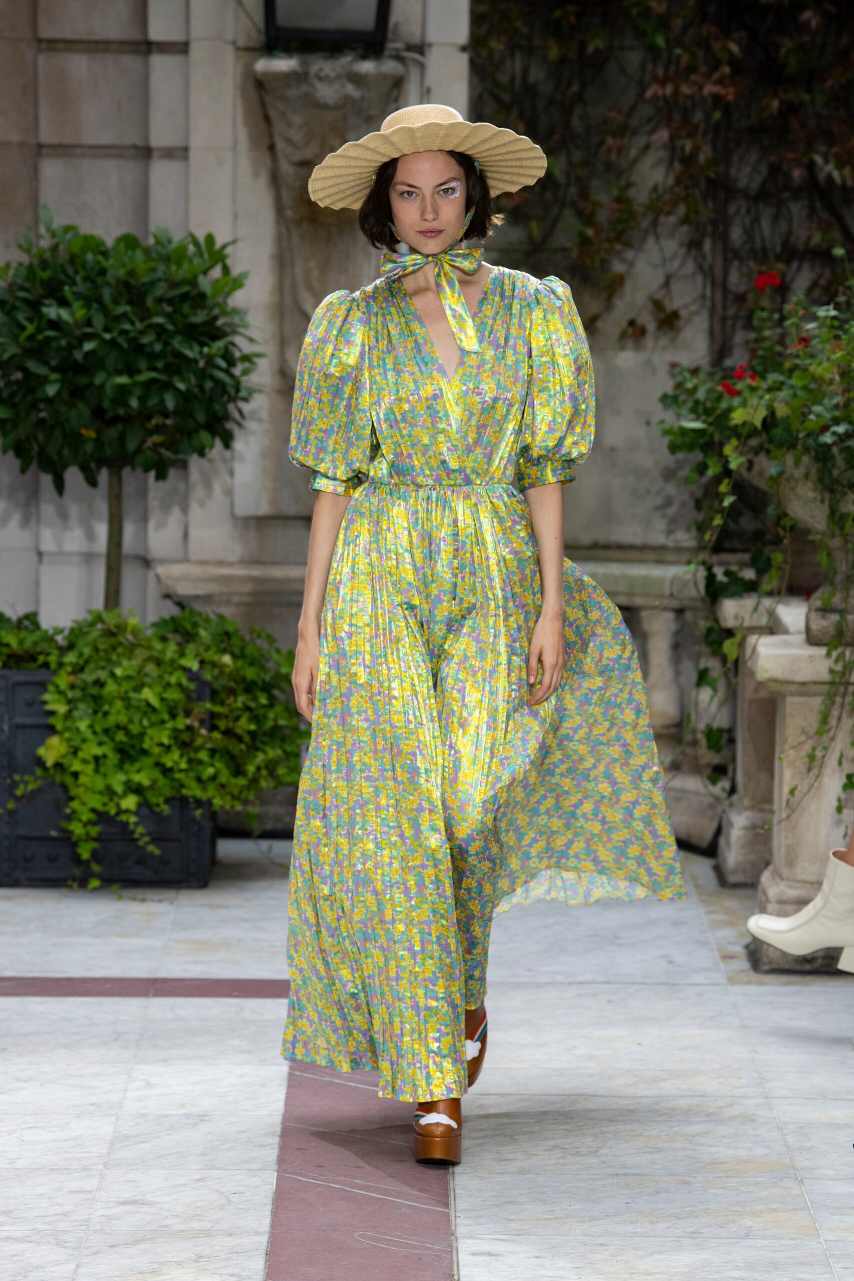 Paul & Joe S/S 22 Look 28