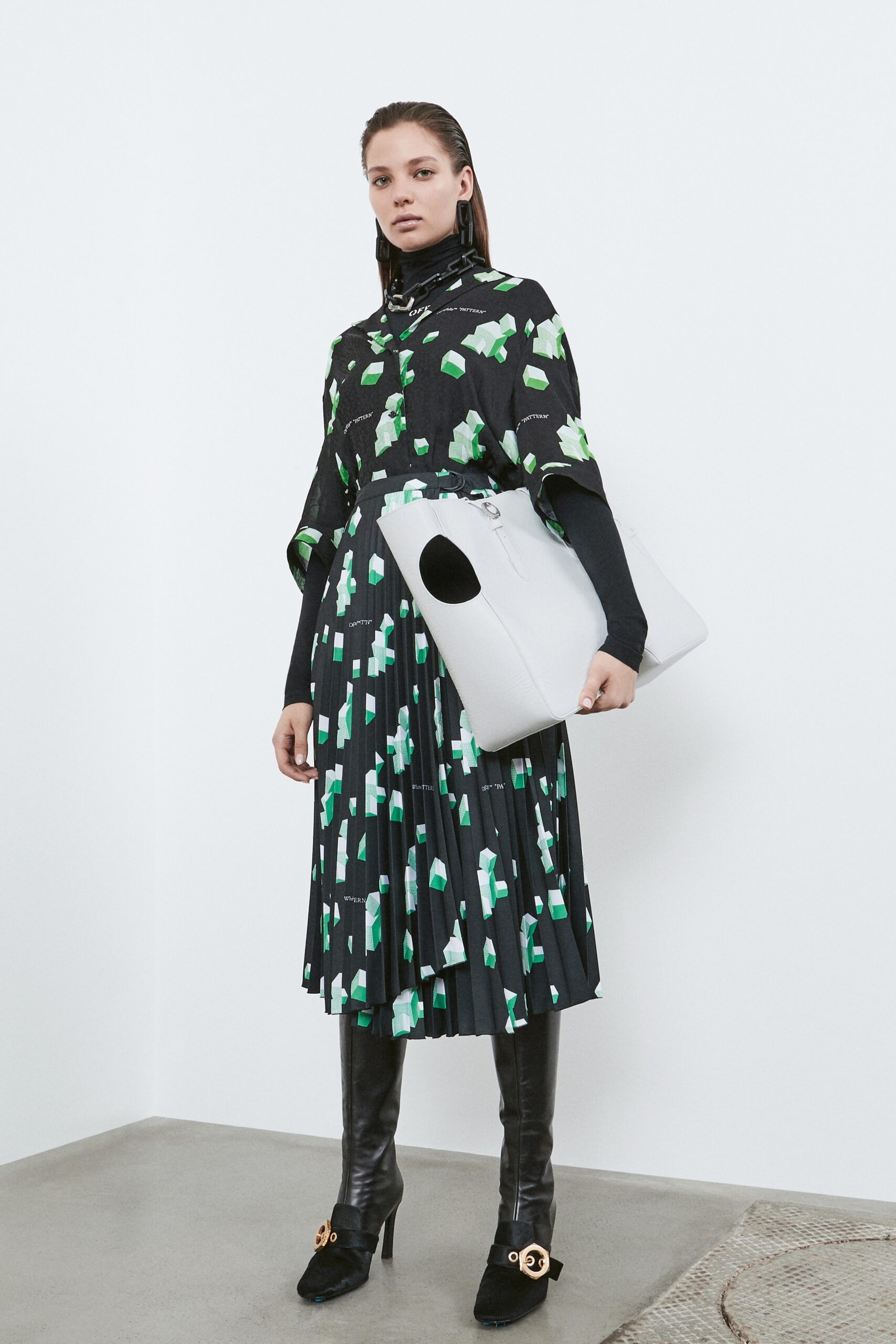 Off-White F/W 20 Look 29