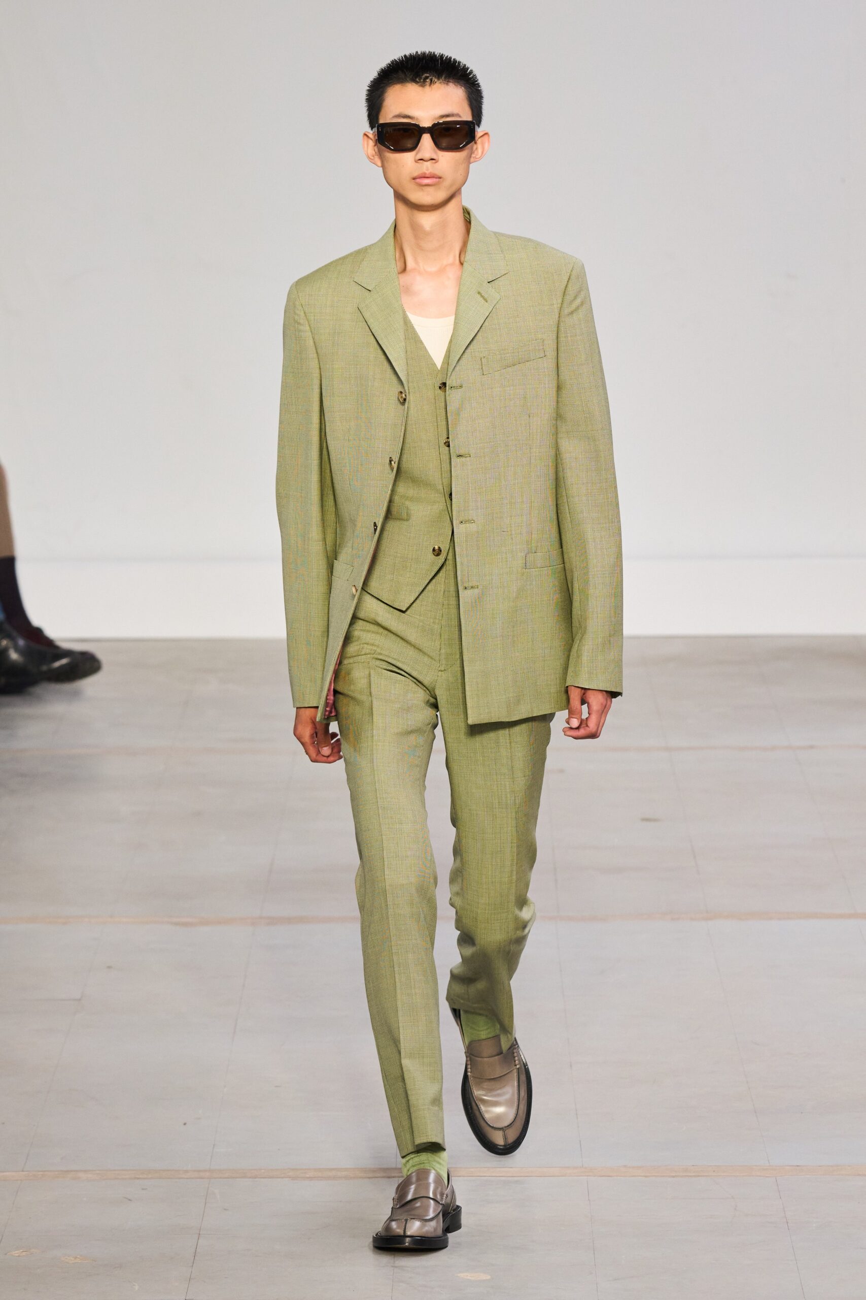 Paul Smith S/S 24 Menswear Look 28