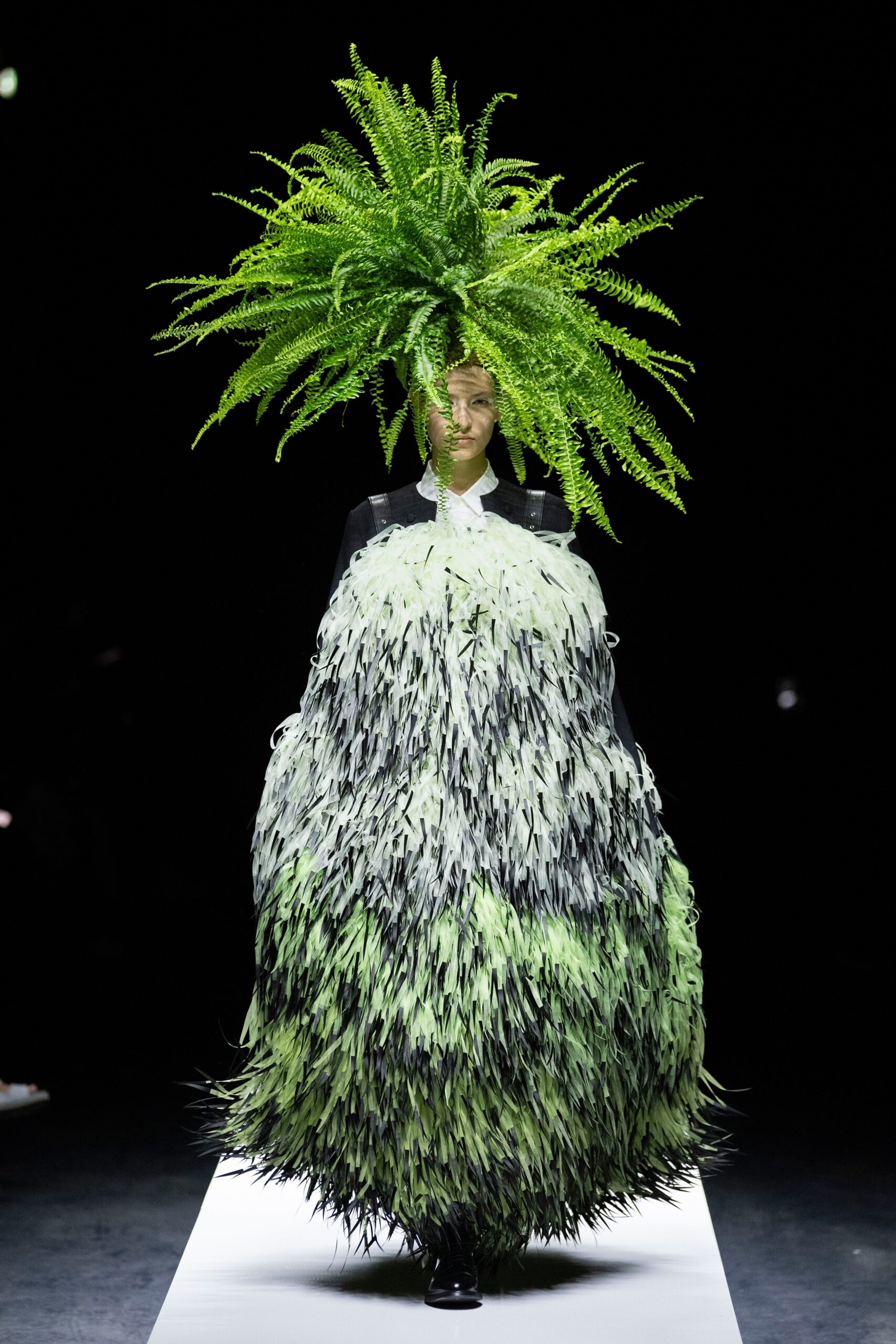 Noir Kei Ninomiya S/S 20 Look 31