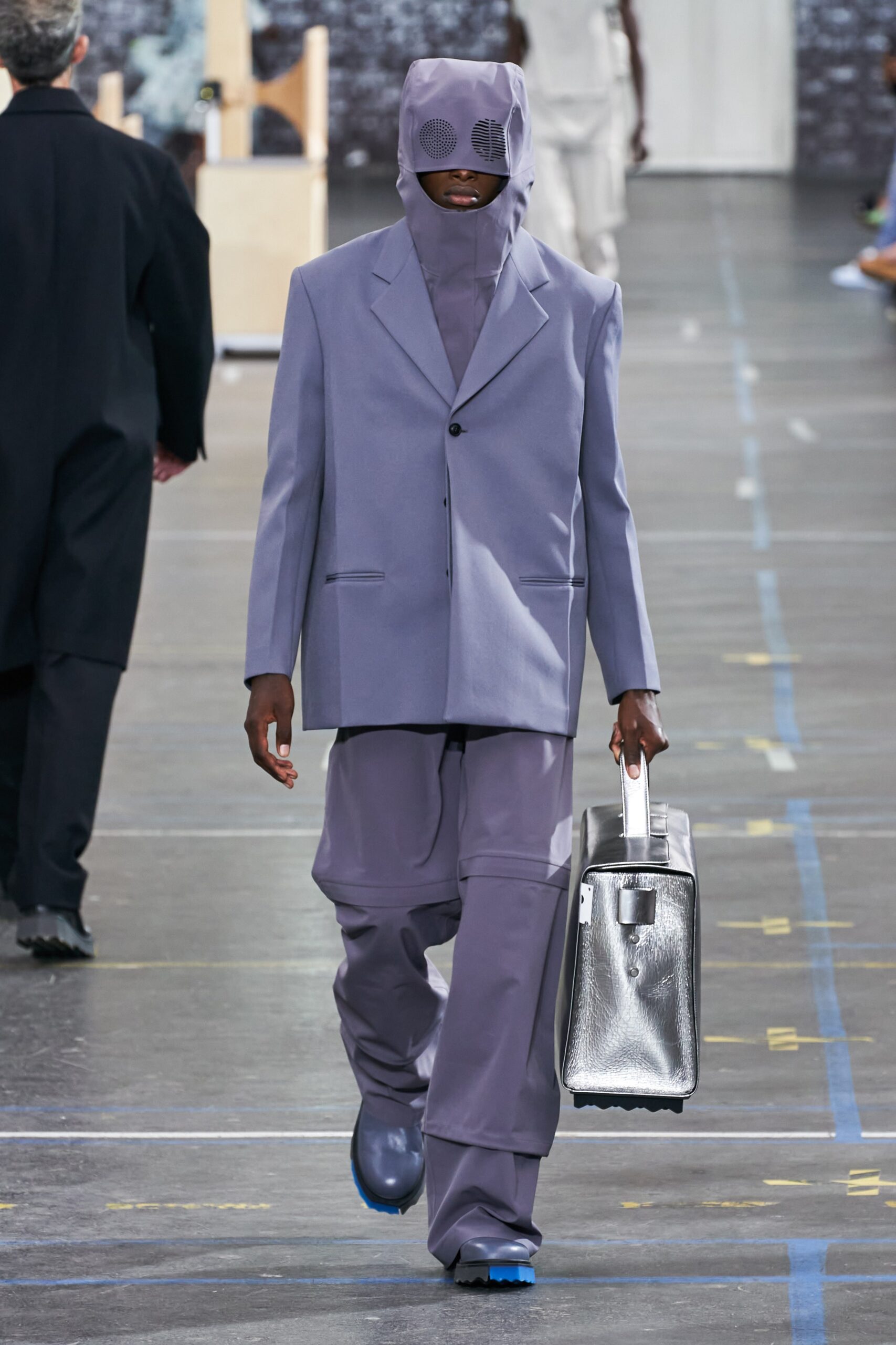 Off-White F/W 21 Look 32