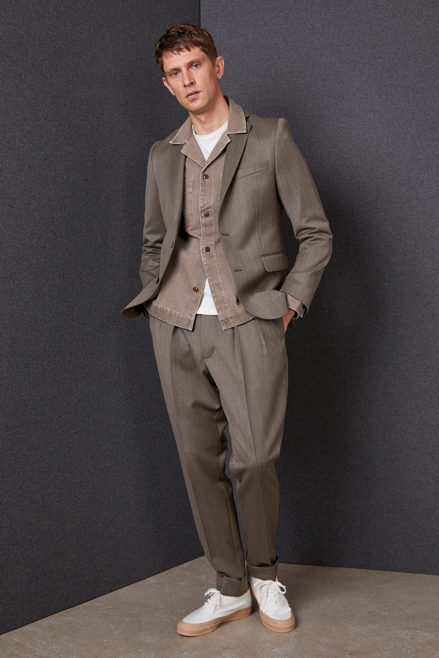 Officine Générale F/W 22 Look 32