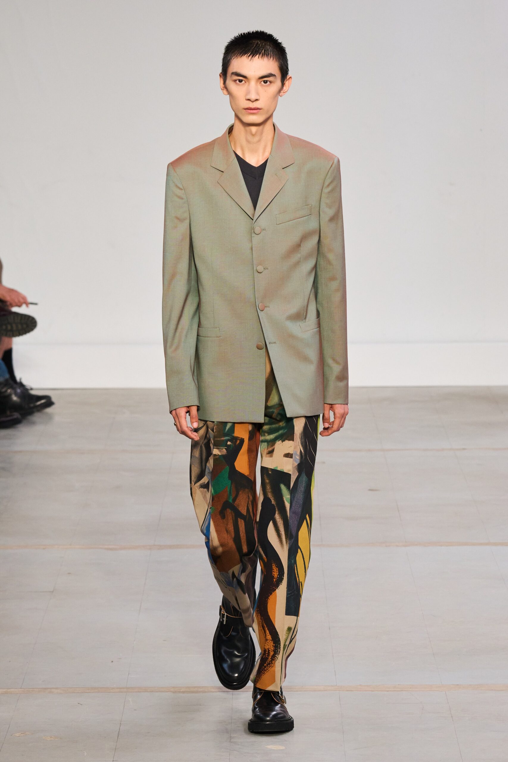 Paul Smith S/S 24 Menswear Look 32