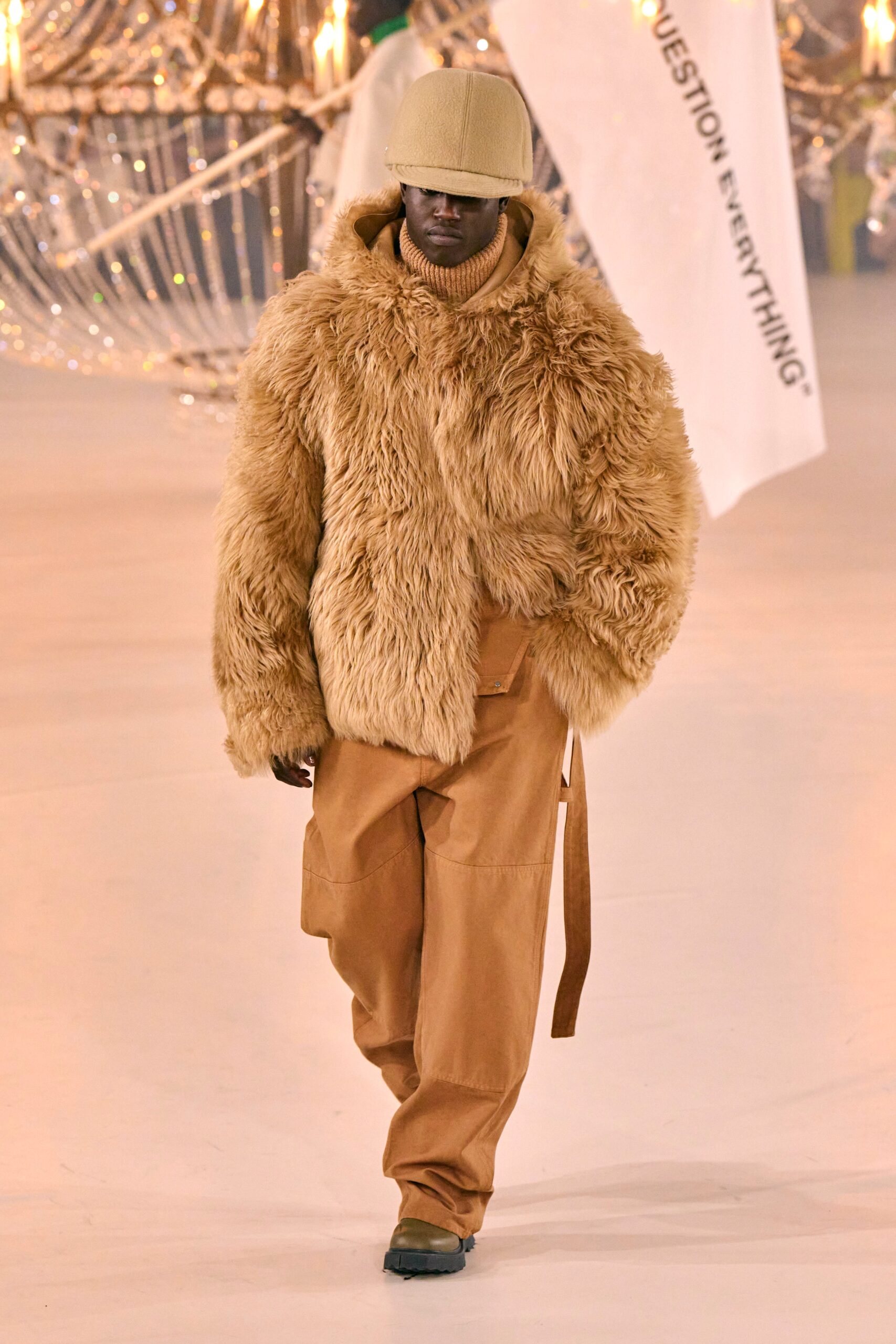 Off-White F/W 22 Menswear Look 35