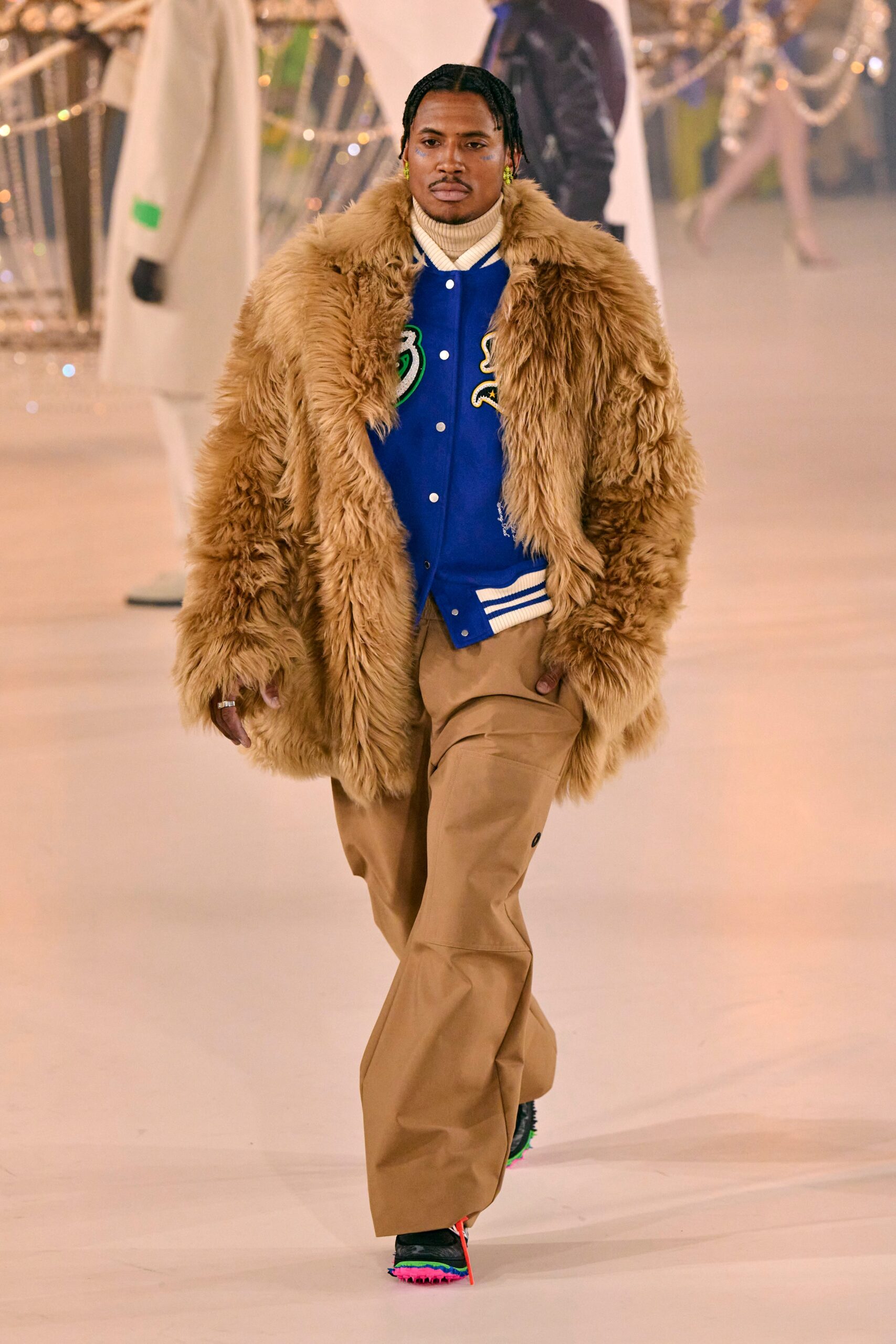 Off-White F/W 22 Menswear Look 38
