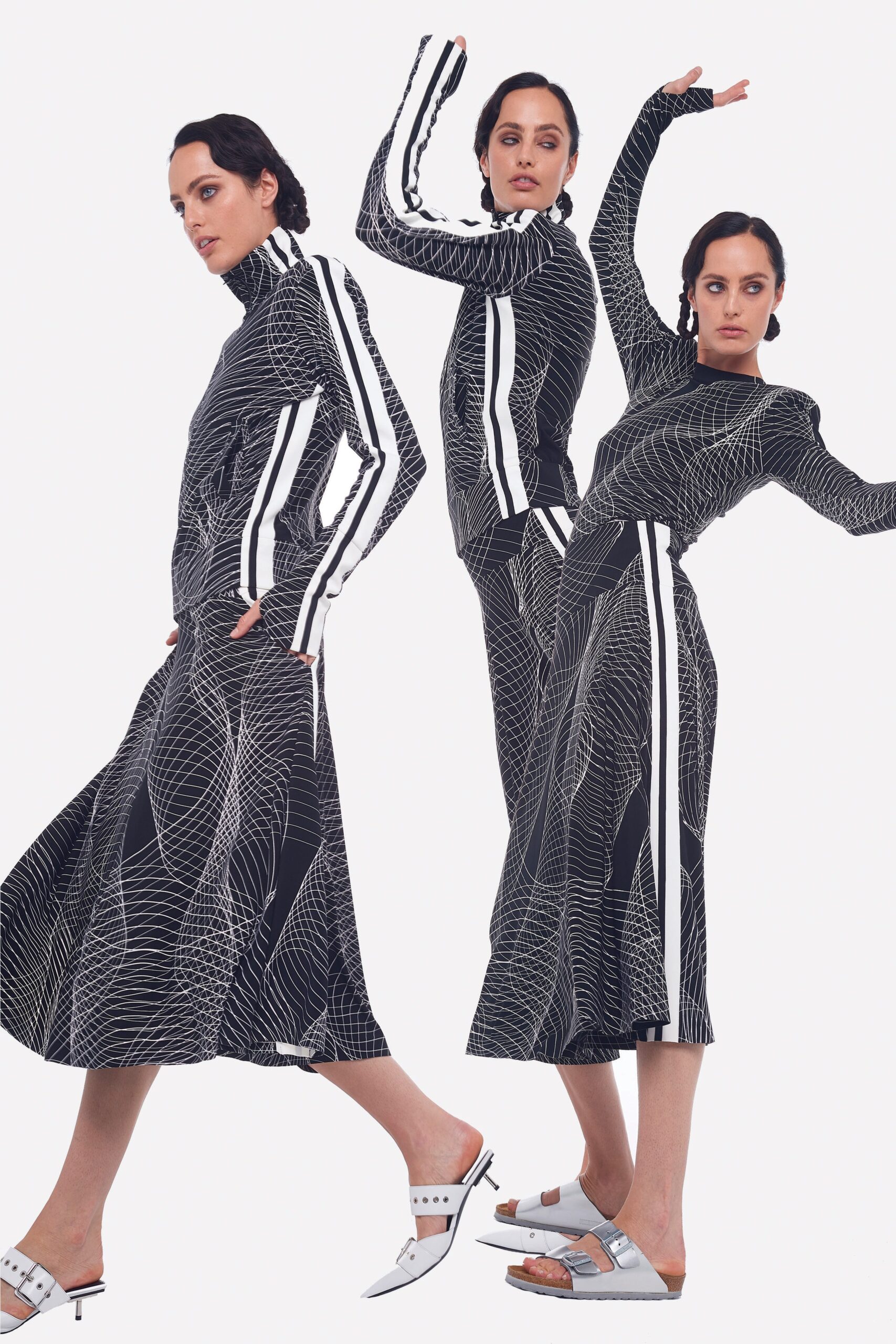 Norma Kamali S/S 20 Look 42