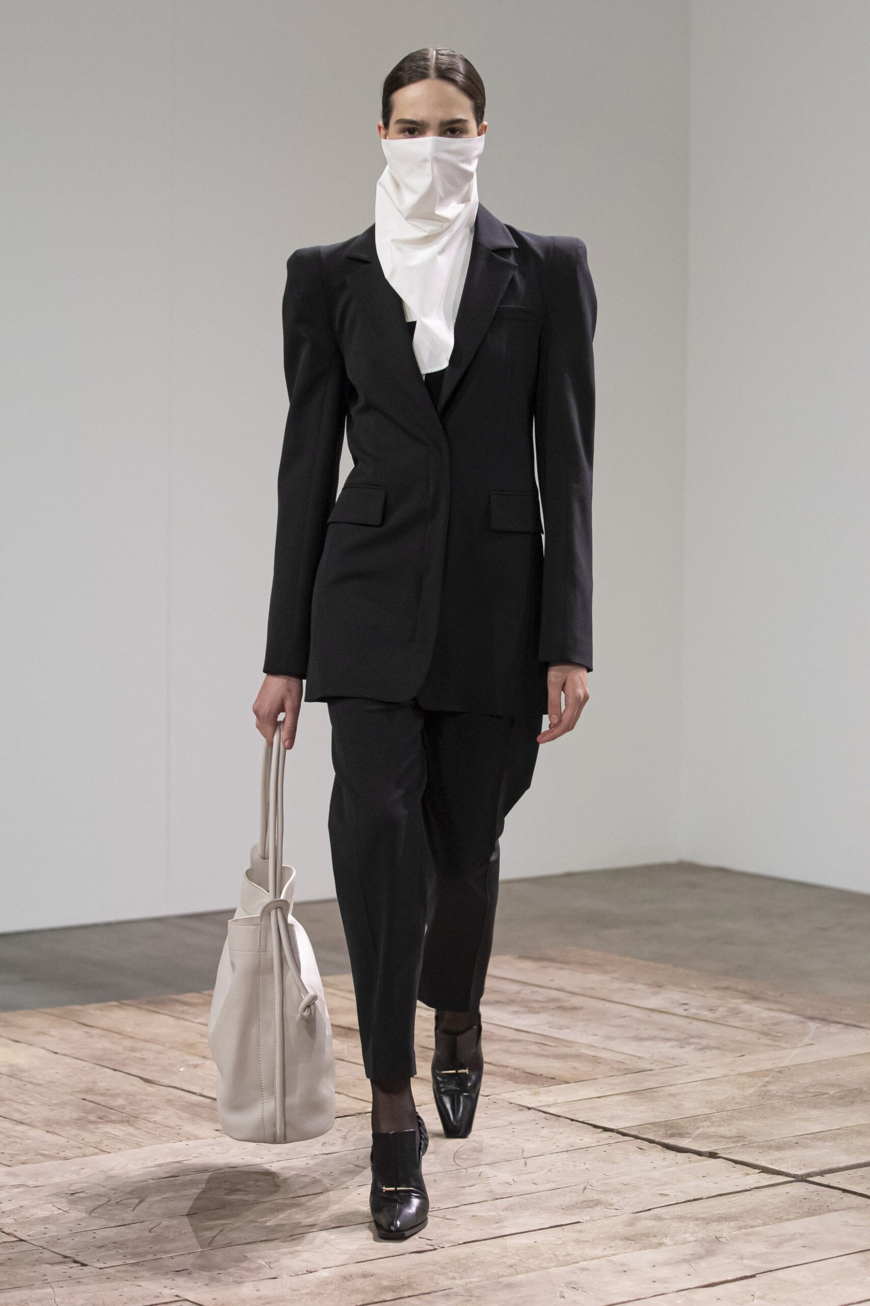 Off-White S/S 21 Look 43