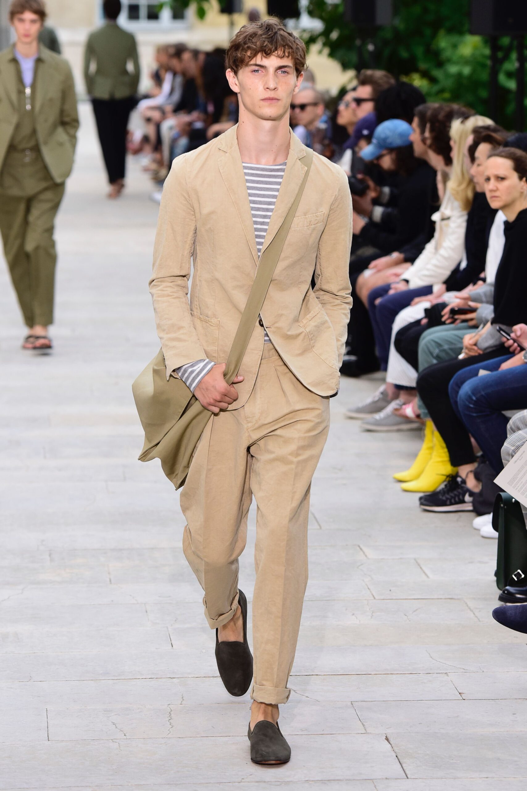 Officine Générale S/S 19 Look 44