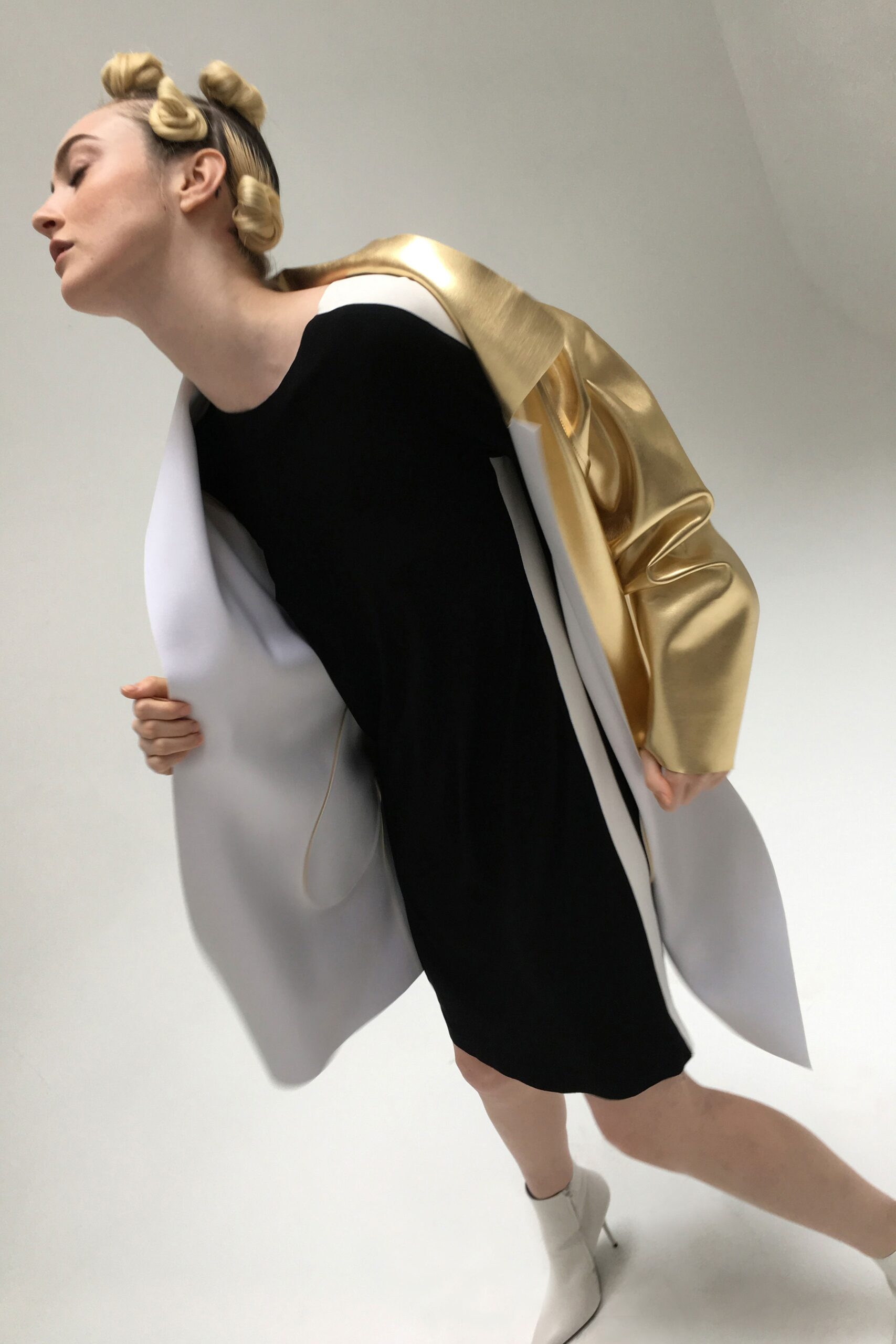 Norma Kamali Resort 18 Look 5