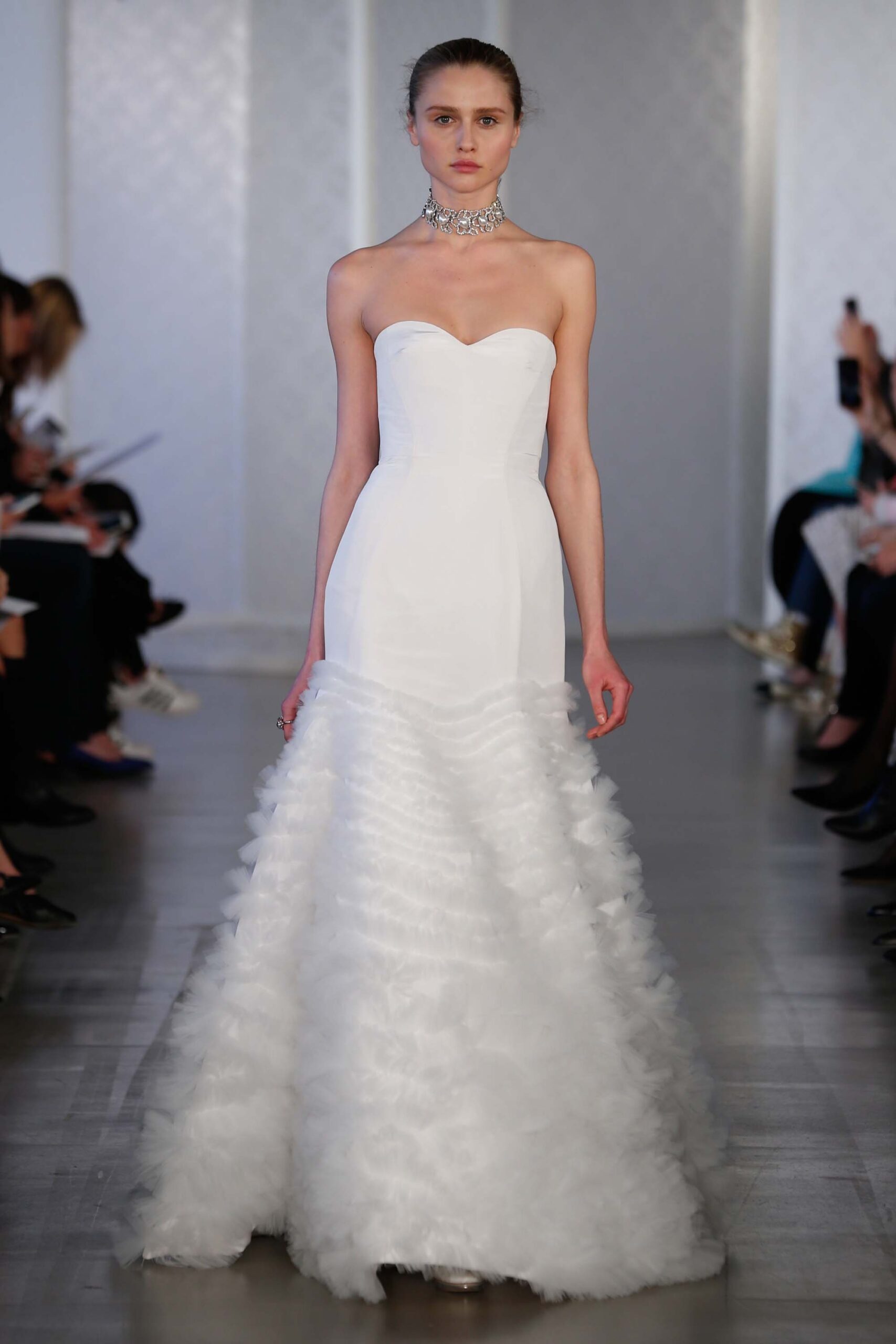Oscar de la Renta S/S 17 Bridal Look 9