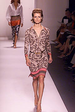 Oscar de la Renta S/S 01 Look 25