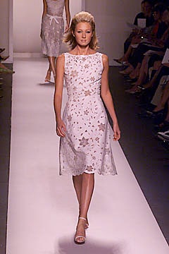 Oscar de la Renta S/S 01 Look 28
