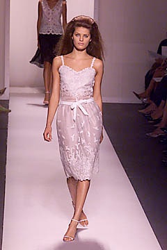 Oscar de la Renta S/S 01 Look 29