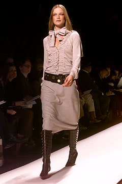 Oscar de la Renta F/W 02 Look 10