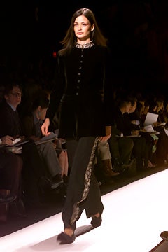 Oscar de la Renta F/W 02 Look 32