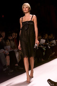 Oscar de la Renta F/W 02 Look 34