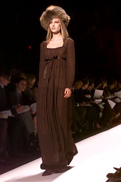 Oscar de la Renta F/W 02 Look 43