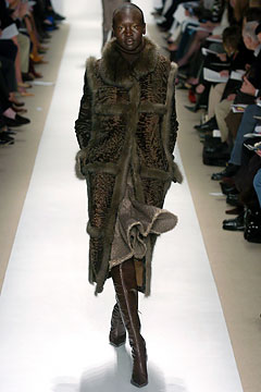 Oscar de la Renta F/W 04 Look 6