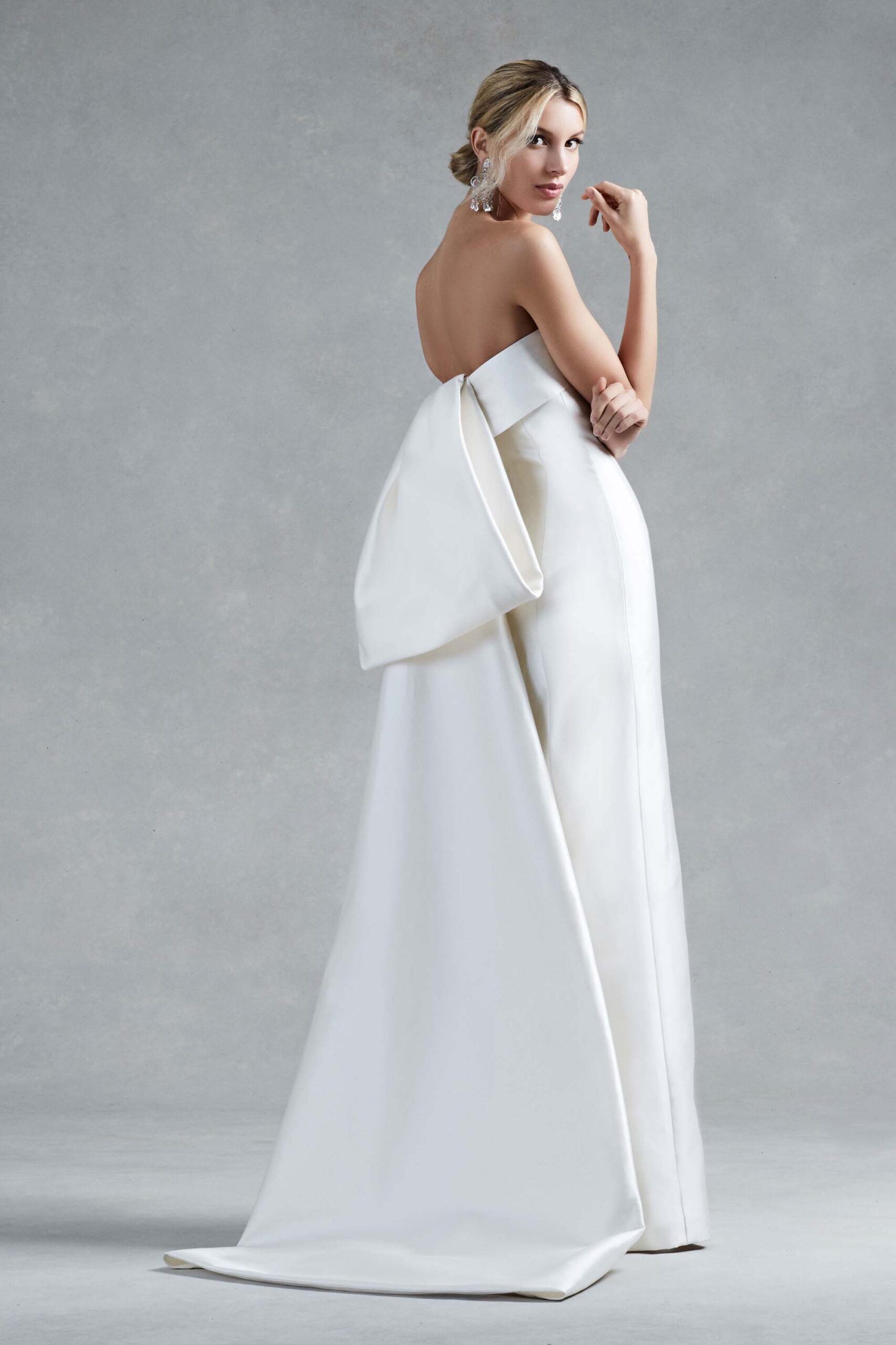 Oscar de la Renta F/W 17 Bridal Look 11