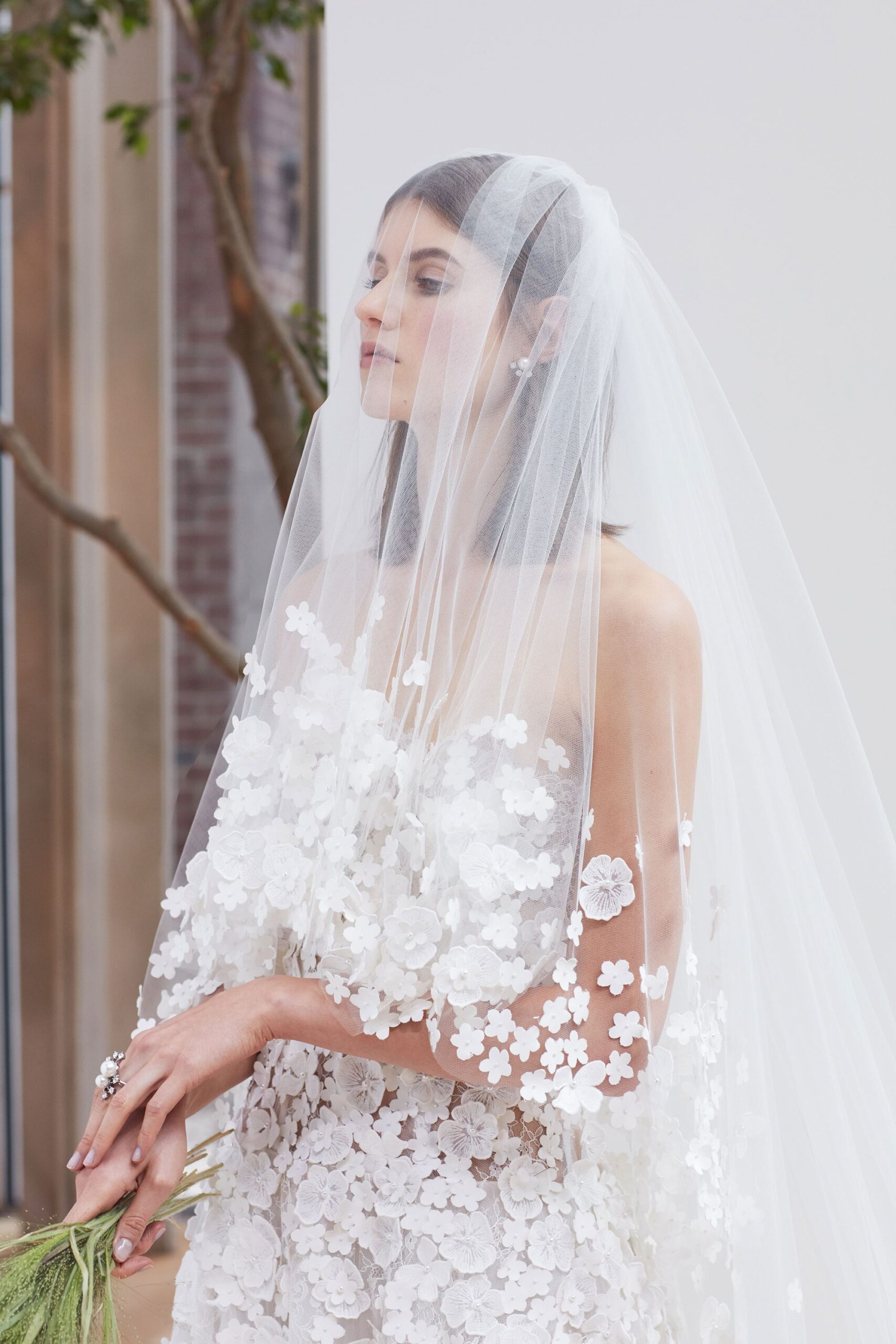 Oscar de la Renta S/S 18 Bridal Look 11