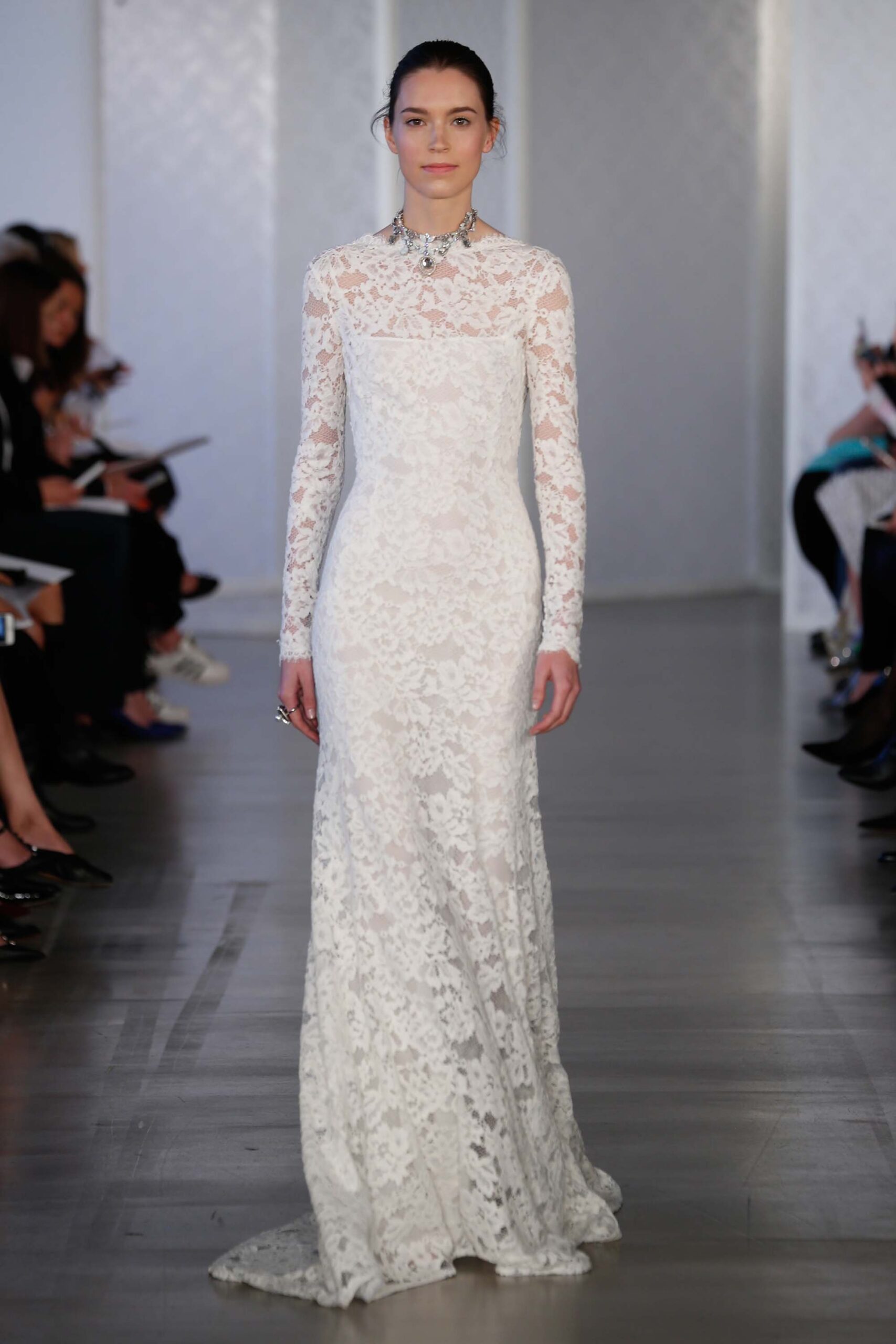 Oscar de la Renta S/S 17 Bridal Look 15