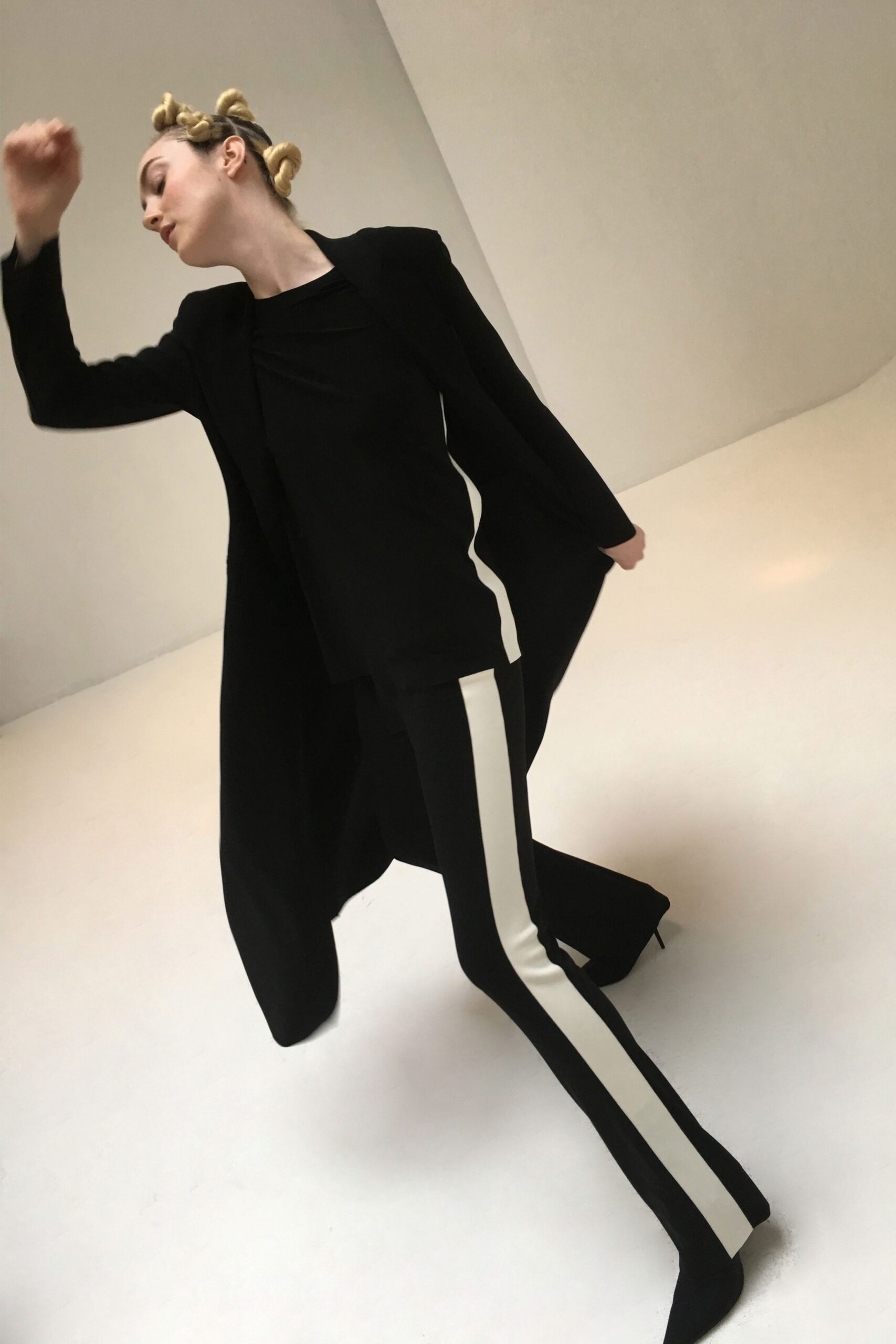 Norma Kamali Resort 18 Look 16