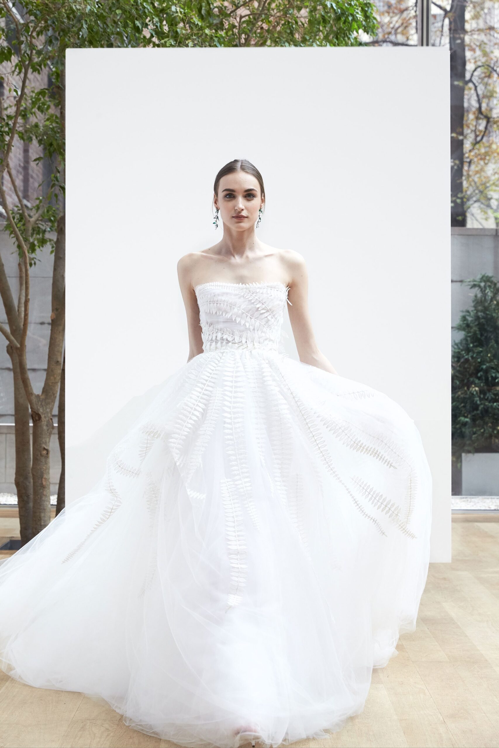 Oscar de la Renta S/S 18 Bridal Look 16