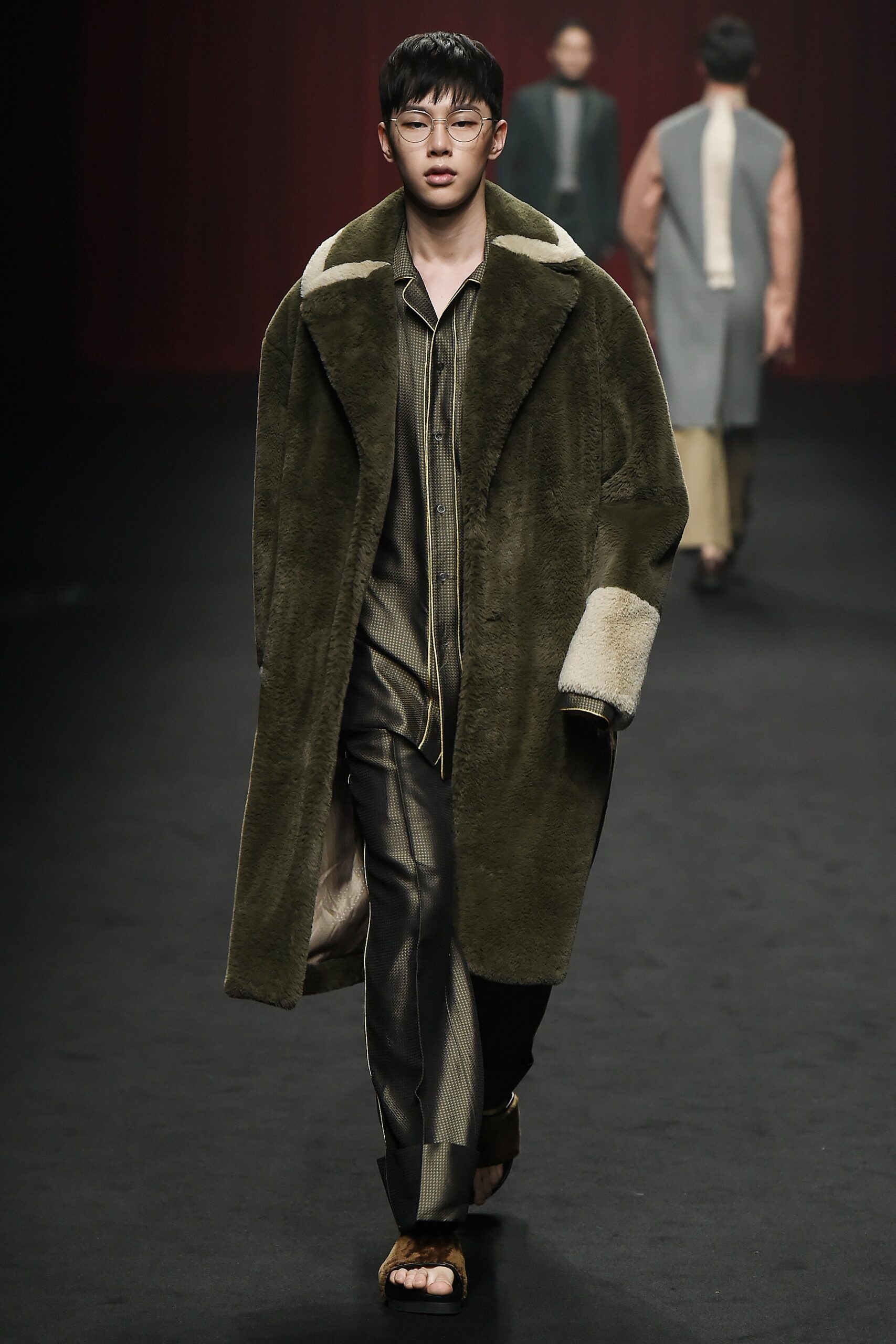 Ordinary People Seoul F/W 16 Look 9