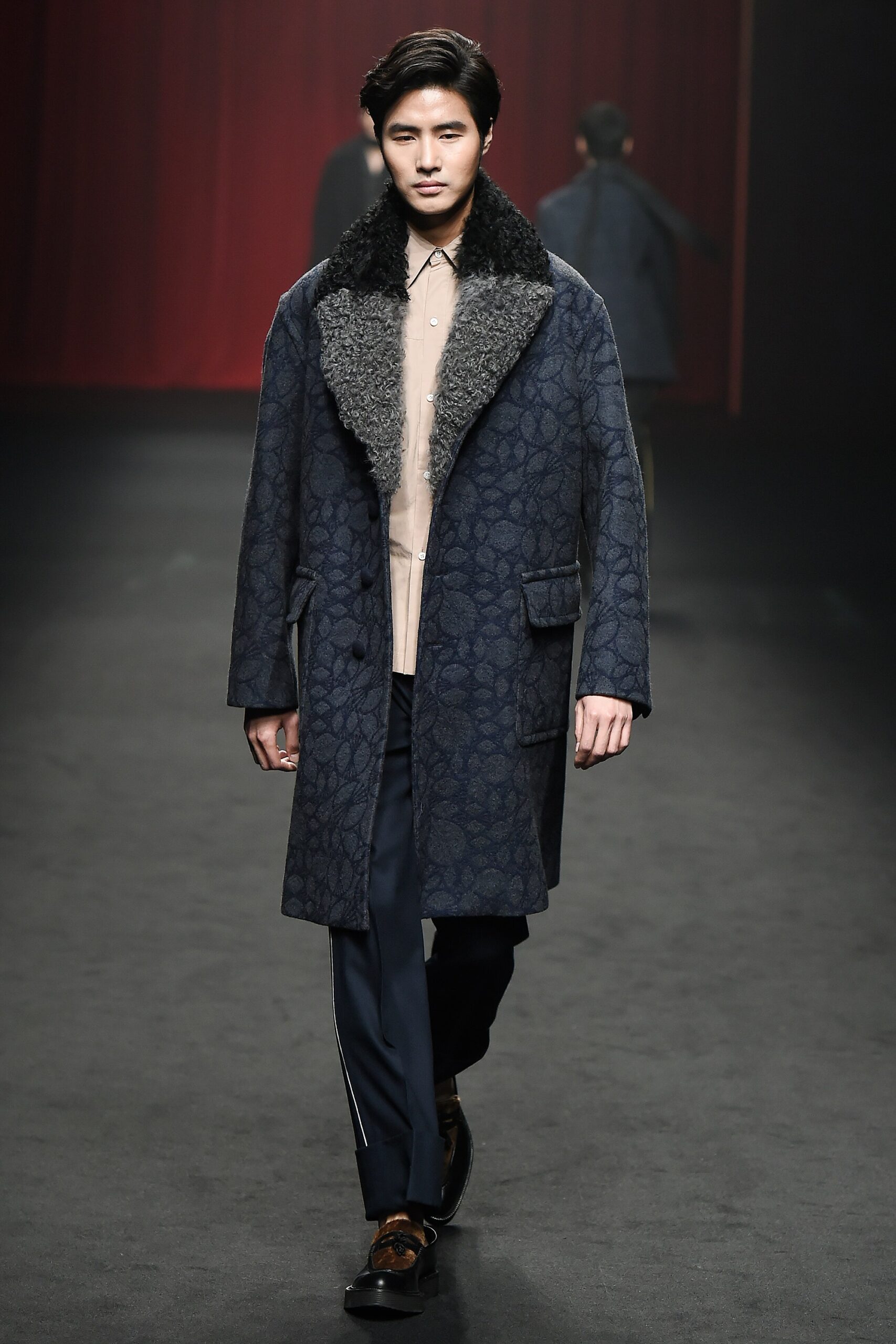 Ordinary People Seoul F/W 16 Look 32