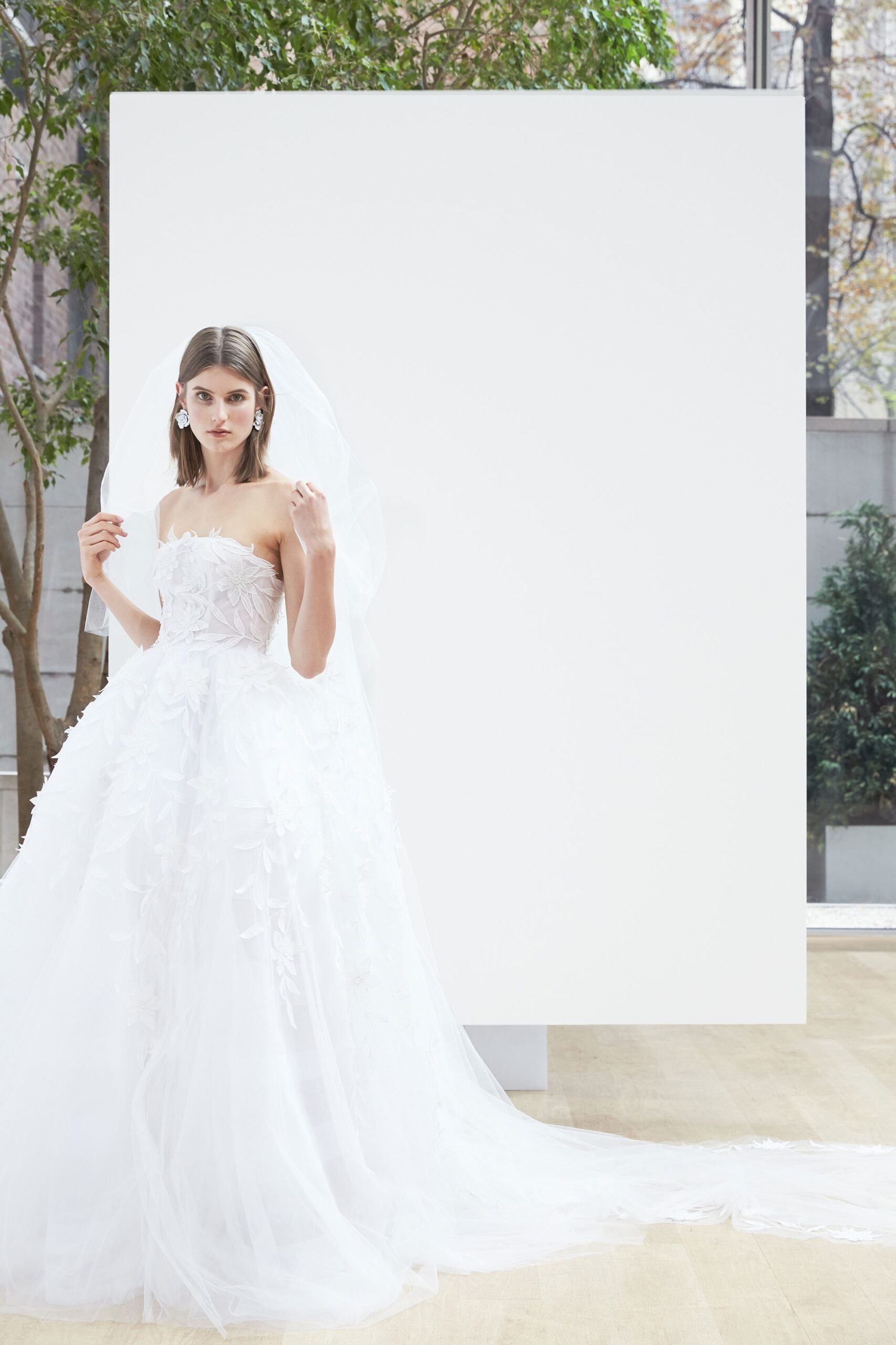 Oscar de la Renta S/S 18 Bridal Look 17